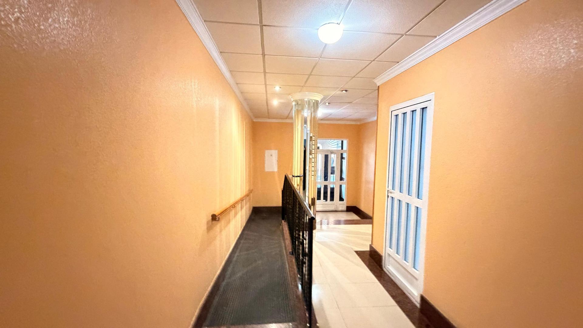 3 Bed, 2 Bath, ApartmentFor Sale, Torrevieja, Alicante