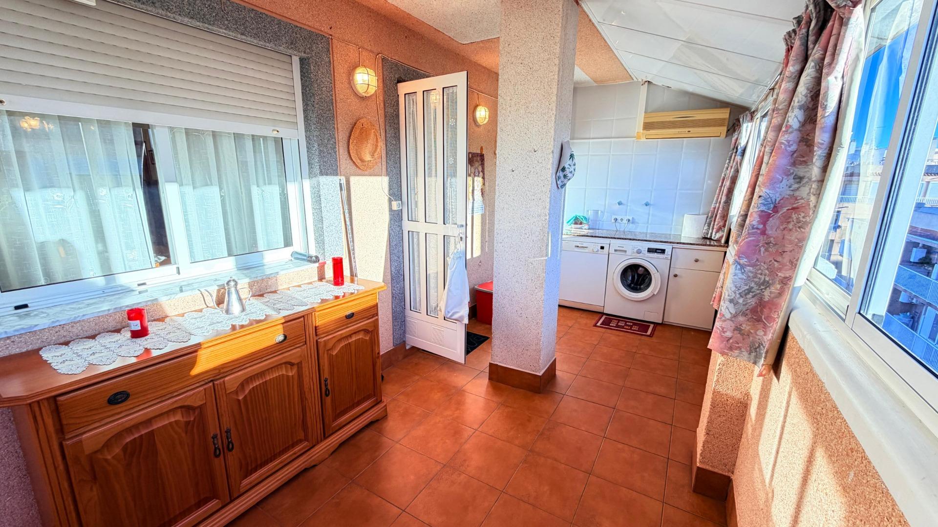3 Bed, 2 Bath, ApartmentFor Sale, Torrevieja, Alicante