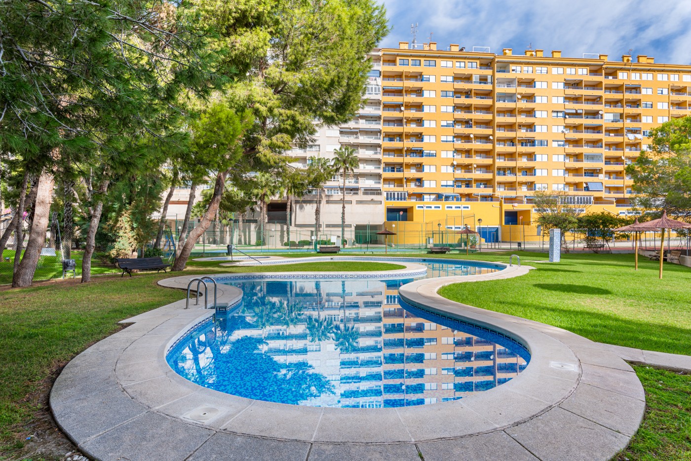 3 Bed, 2 Bath, ApartmentFor Sale, Alicante, Alicante