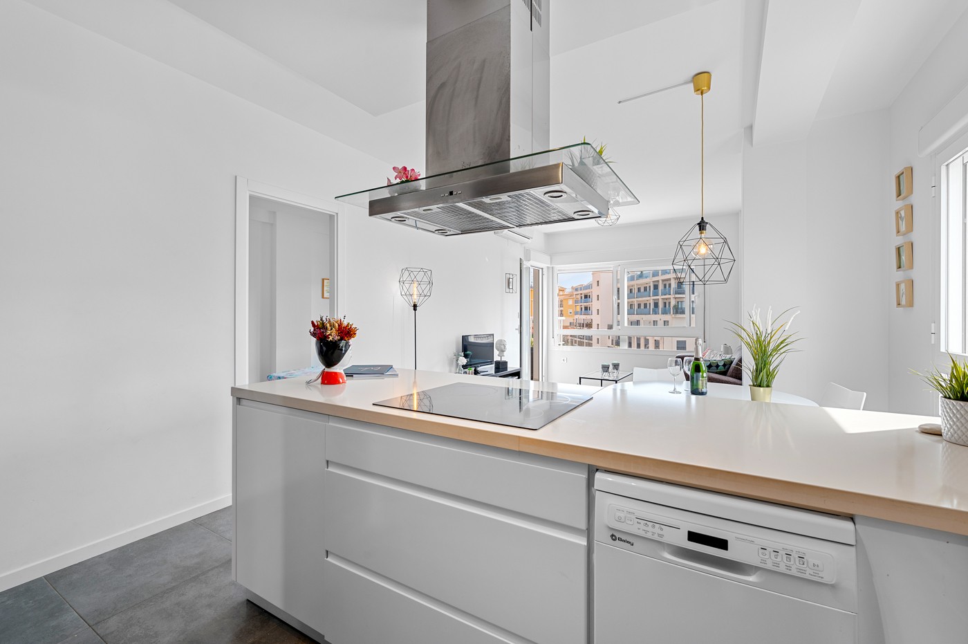 3 Bed, 2 Bath, ApartmentFor Sale, Alicante, Alicante