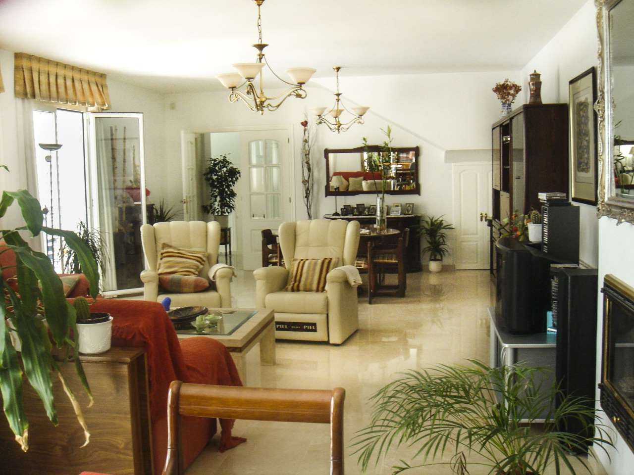 6 Bed, 3 Bath, HouseFor Sale, Villajoyosa, Alicante