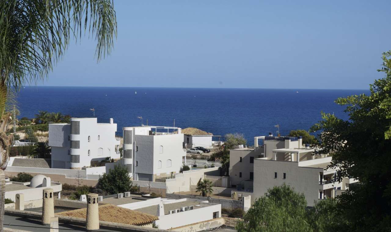 6 Bed, 3 Bath, HouseFor Sale, Villajoyosa, Alicante