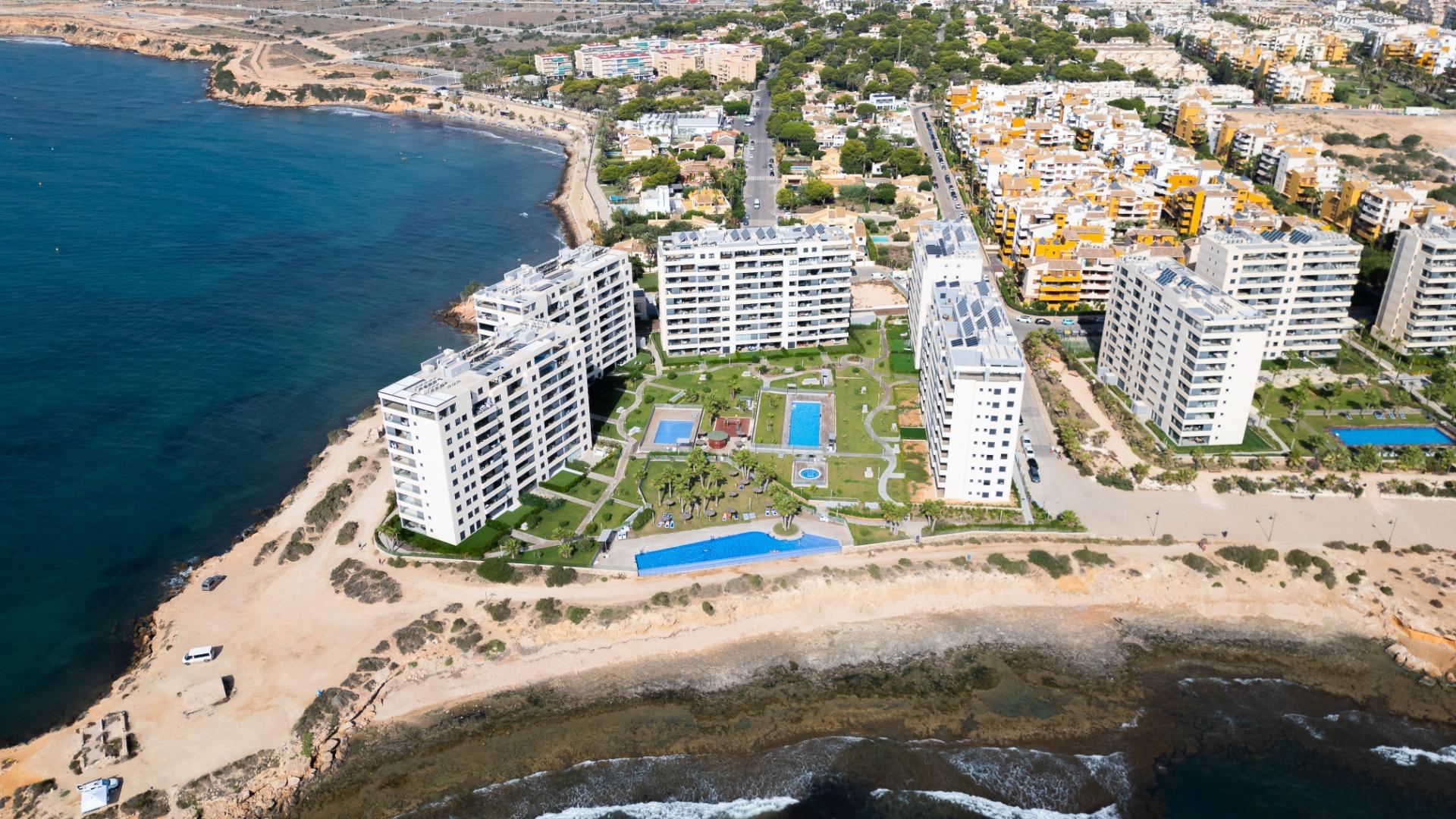 2 Bed, 2 Bath, ApartmentFor Sale, Torrevieja, Alicante