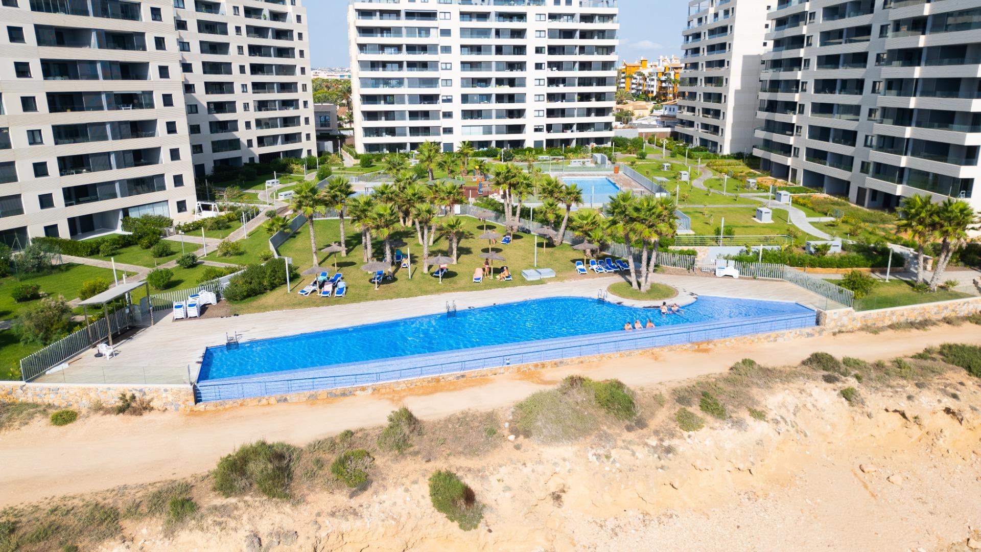 2 Bed, 2 Bath, ApartmentFor Sale, Torrevieja, Alicante