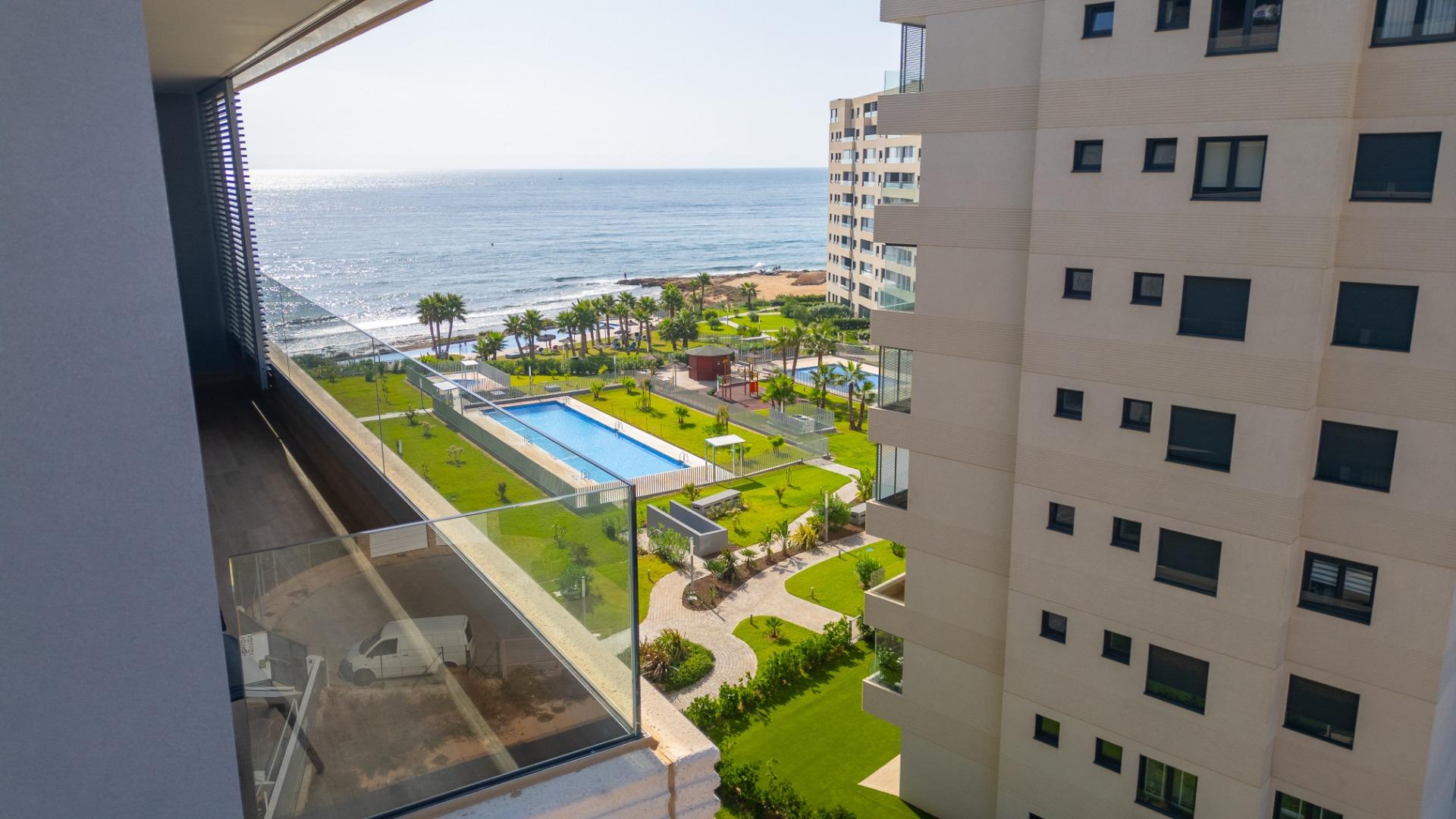 2 Bed, 2 Bath, ApartmentFor Sale, Torrevieja, Alicante