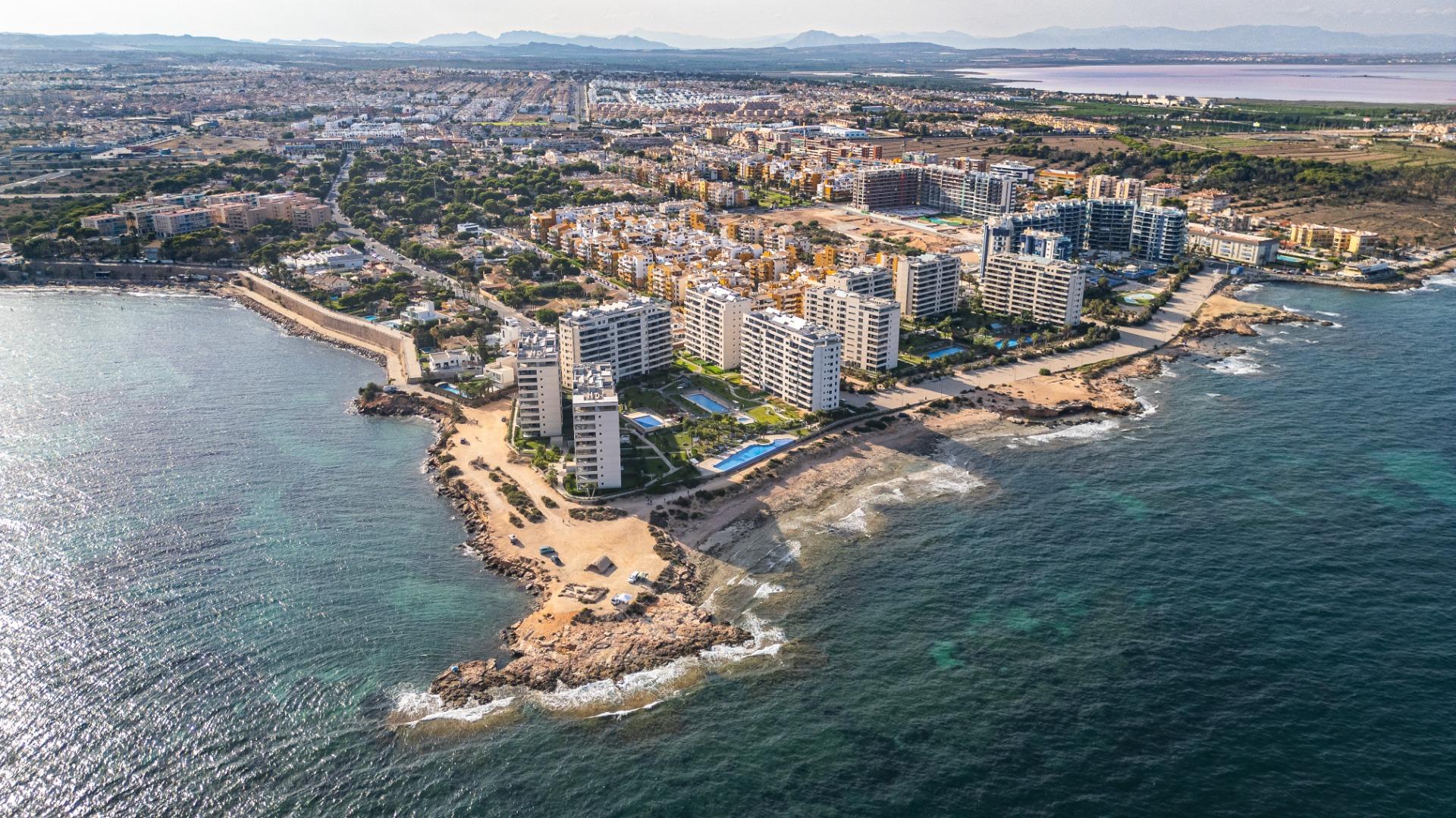 2 Bed, 2 Bath, ApartmentFor Sale, Torrevieja, Alicante