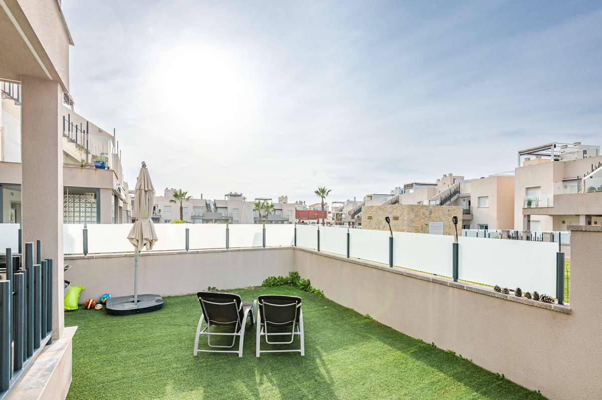 3 Bed, 2 Bath, HouseFor Sale, Torrevieja, Alicante