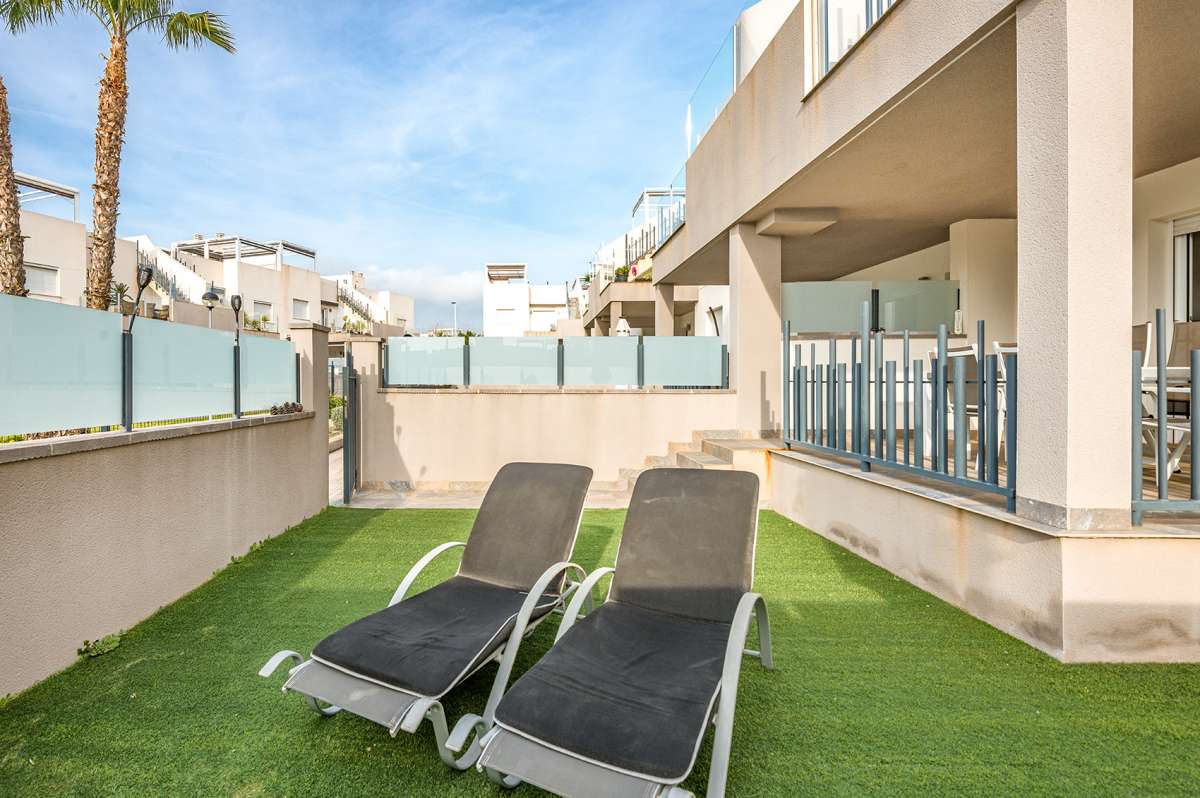 3 Bed, 2 Bath, HouseFor Sale, Torrevieja, Alicante
