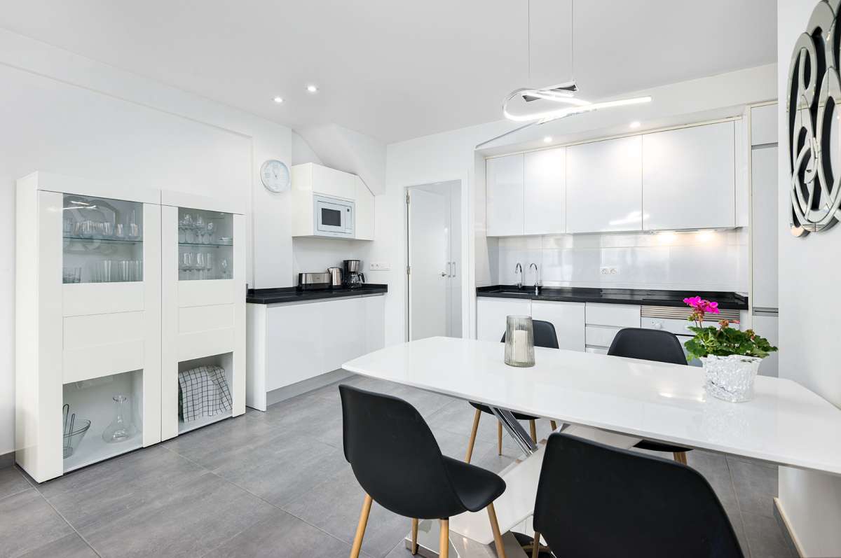 3 Bed, 2 Bath, HouseFor Sale, Torrevieja, Alicante