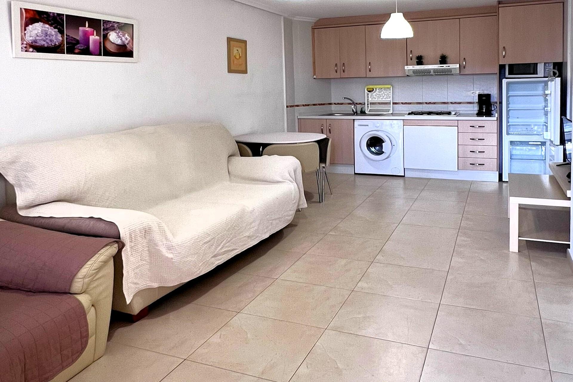 2 Bed, 1 Bath, ApartmentFor Sale, Torrevieja, Alicante