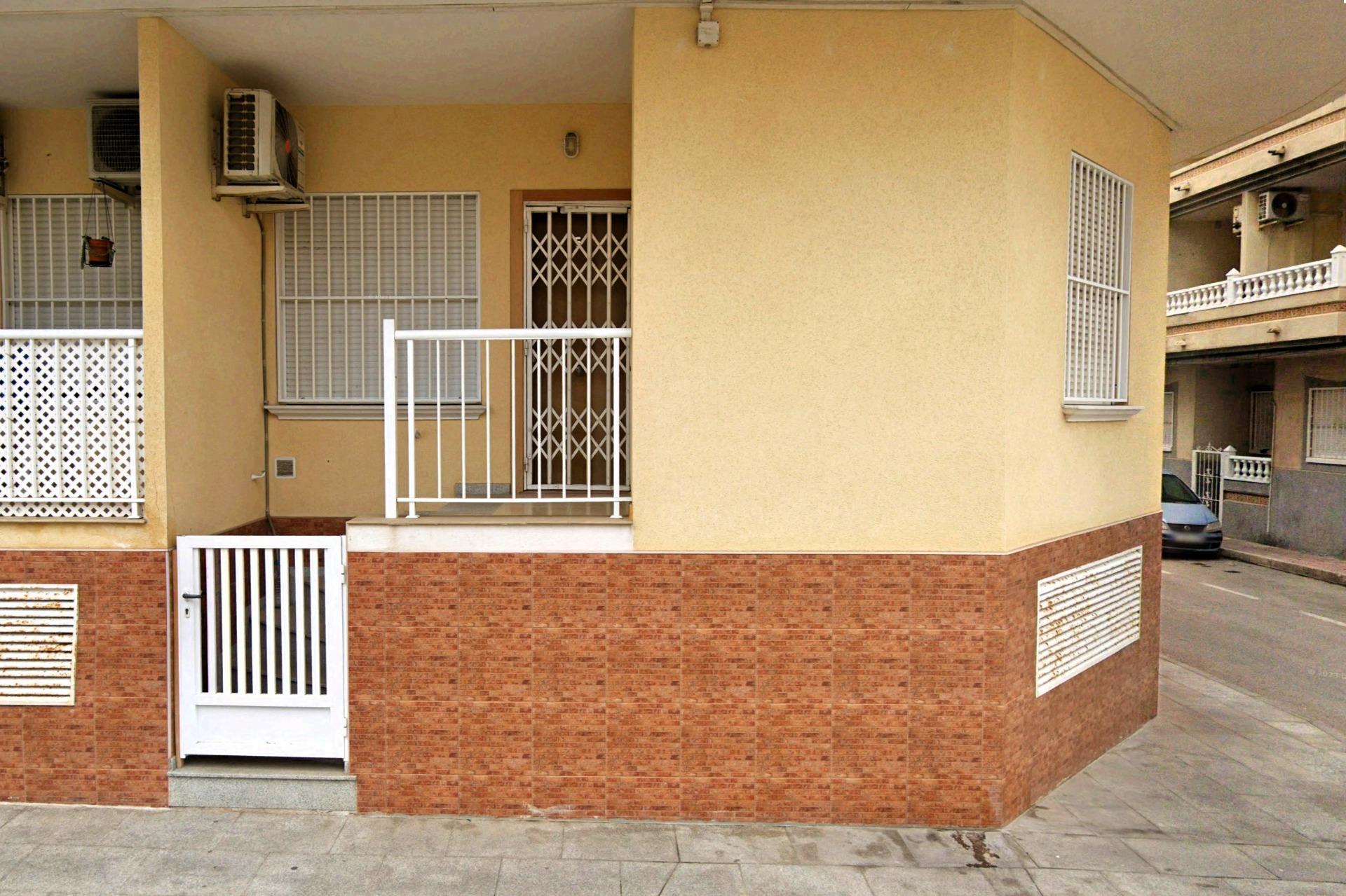 2 Bed, 1 Bath, ApartmentFor Sale, Torrevieja, Alicante