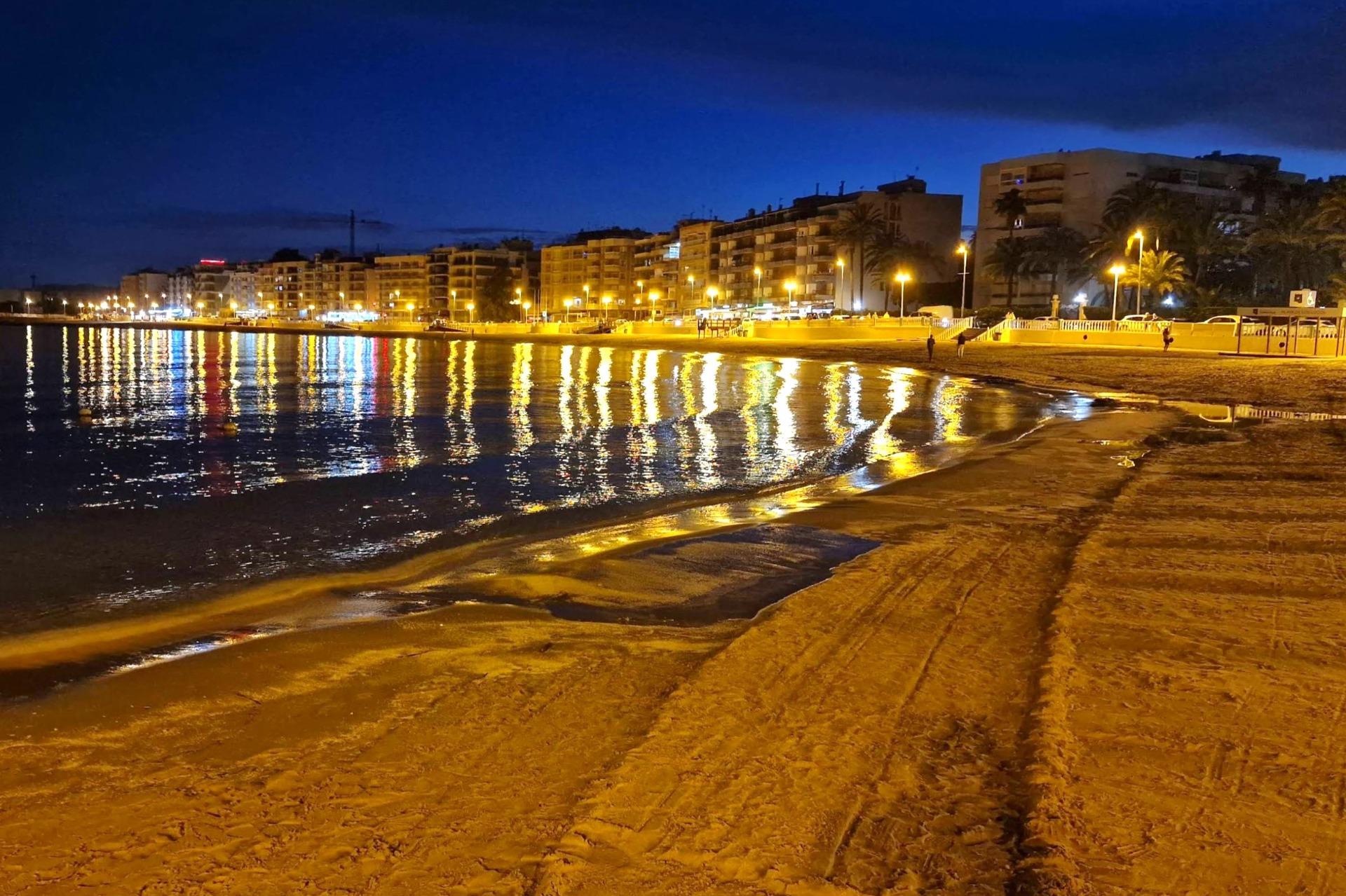 2 Bed, 1 Bath, ApartmentFor Sale, Torrevieja, Alicante