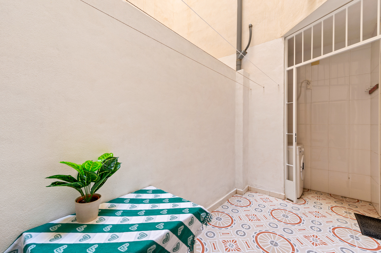 2 Bed, 1 Bath, ApartmentFor Sale, Torrevieja, Alicante