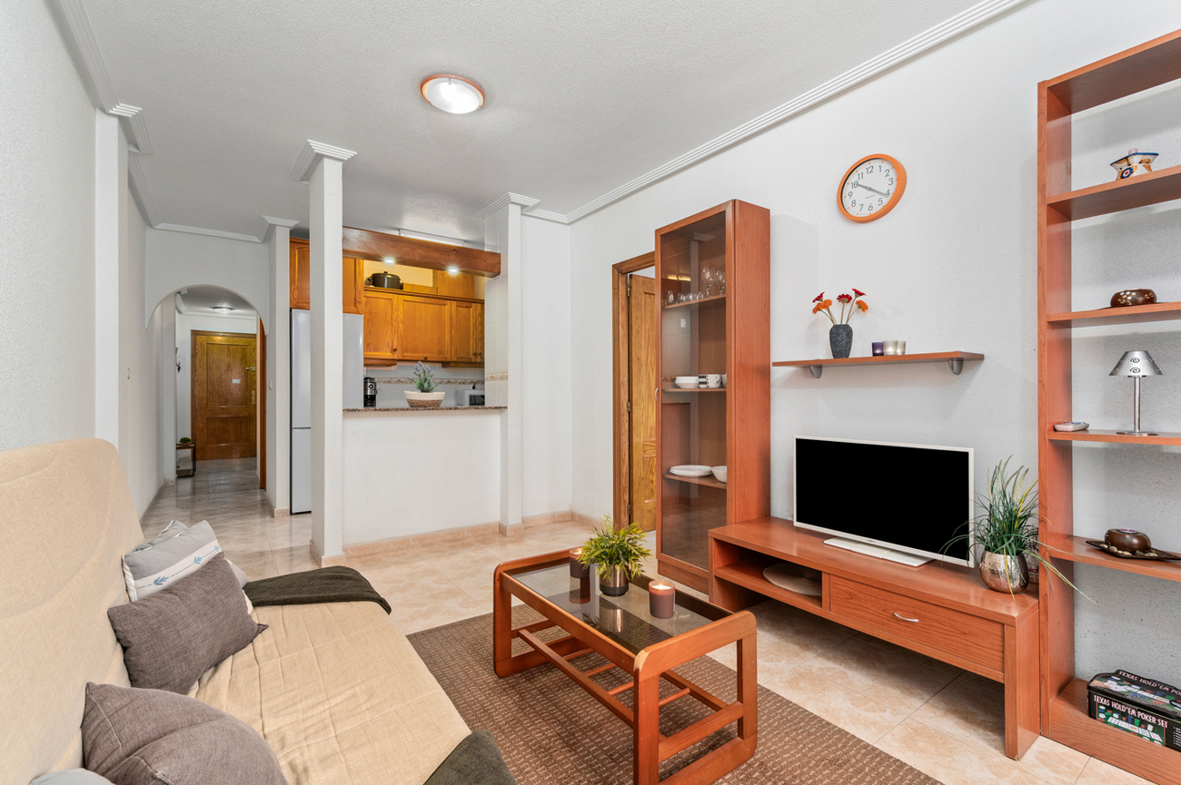 2 Bed, 1 Bath, ApartmentFor Sale, Torrevieja, Alicante