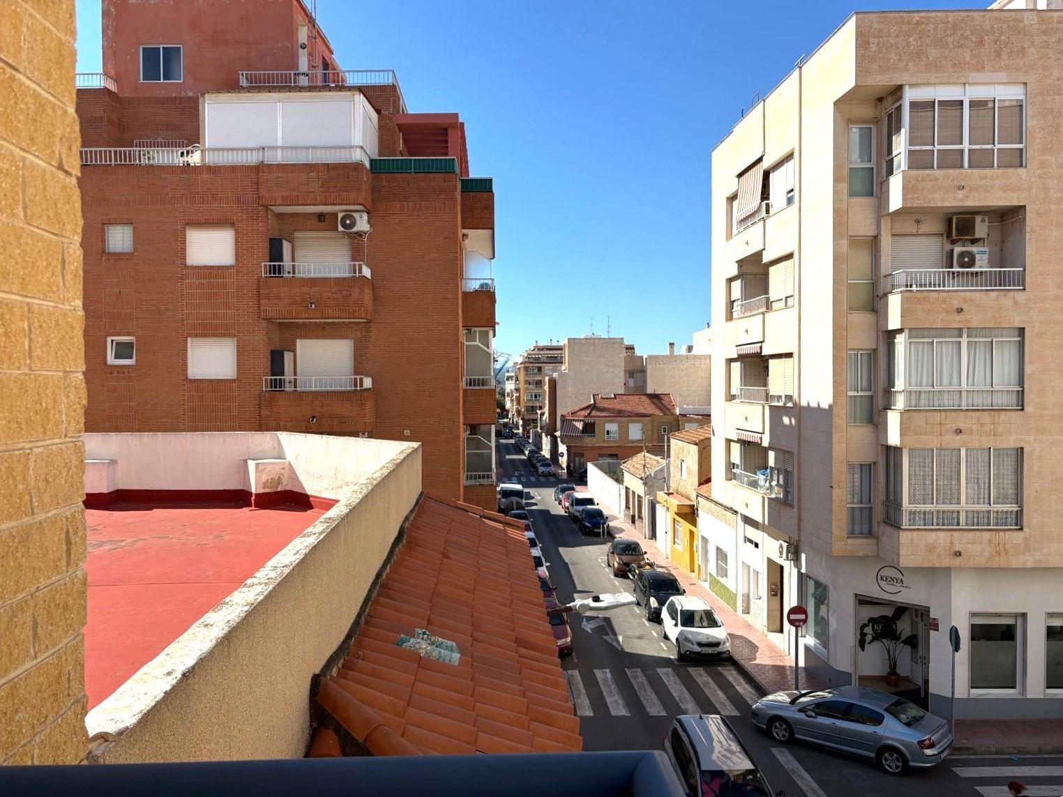 2 Bed, 1 Bath, ApartmentFor Sale, Torrevieja, Alicante
