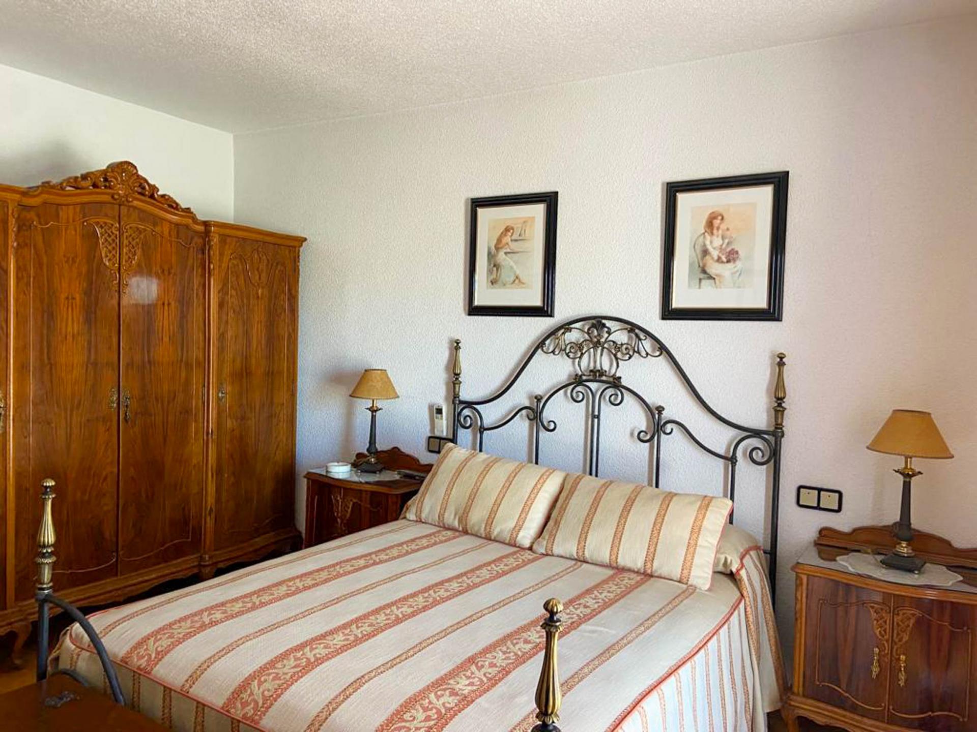 5 Bed, 4 Bath, HouseFor Sale, Benidorm, Alicante