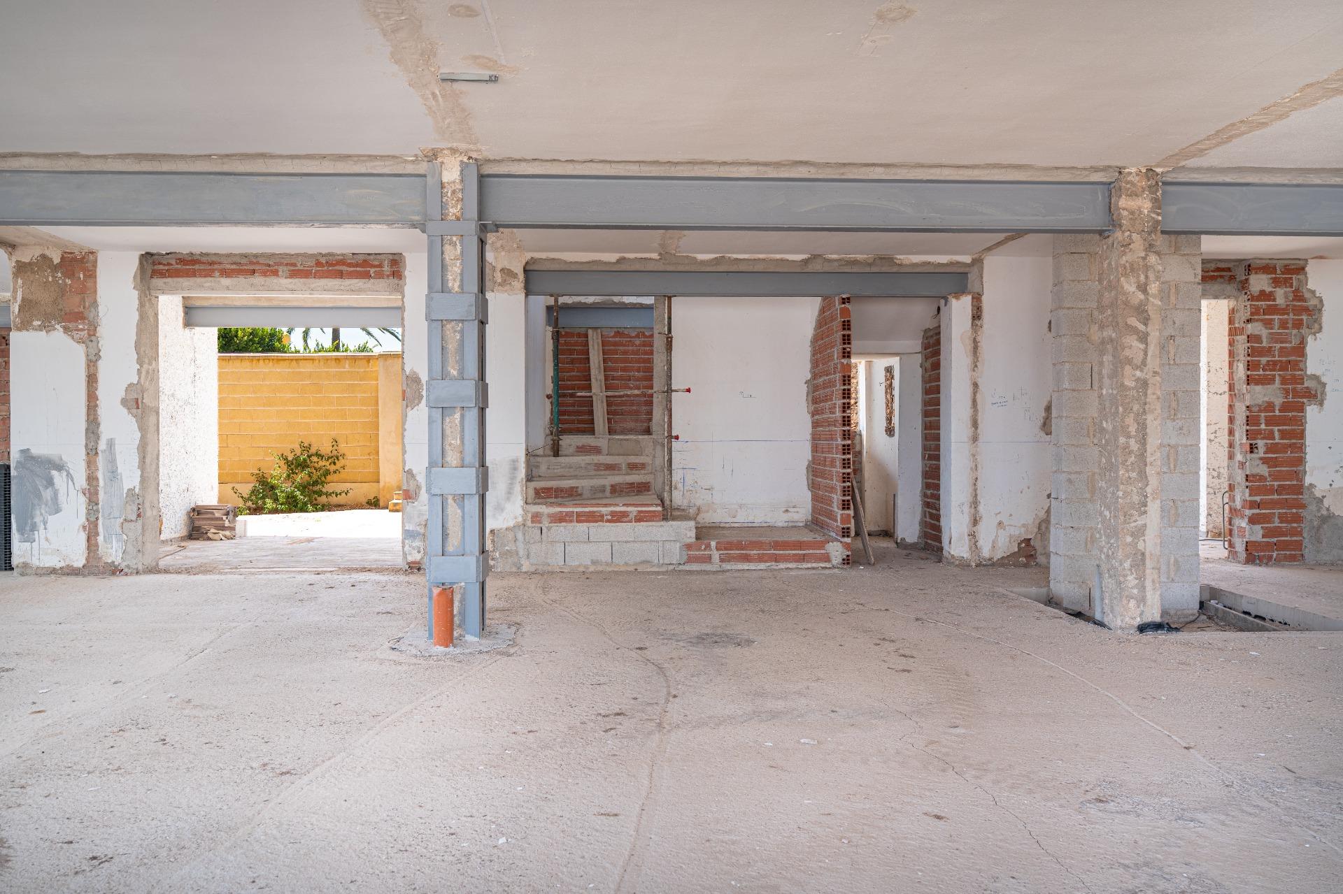 8 Bed, 4 Bath, HouseFor Sale, Cabo Roig, Alicante