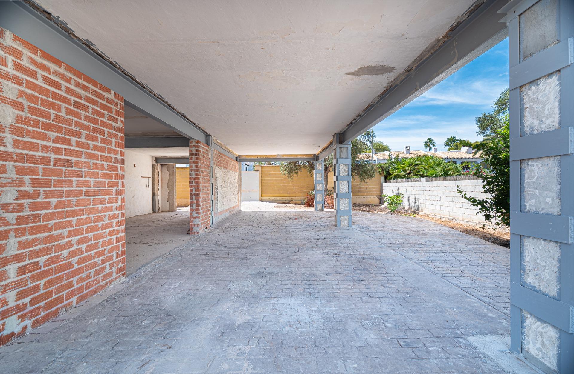 8 Bed, 4 Bath, HouseFor Sale, Cabo Roig, Alicante