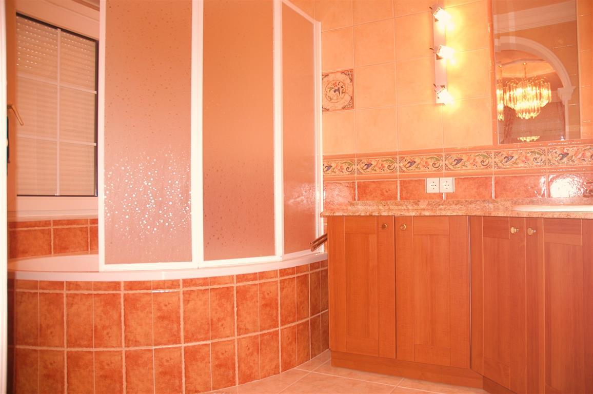 5 Bed, 4 Bath, HouseFor Sale, Calpe, Alicante