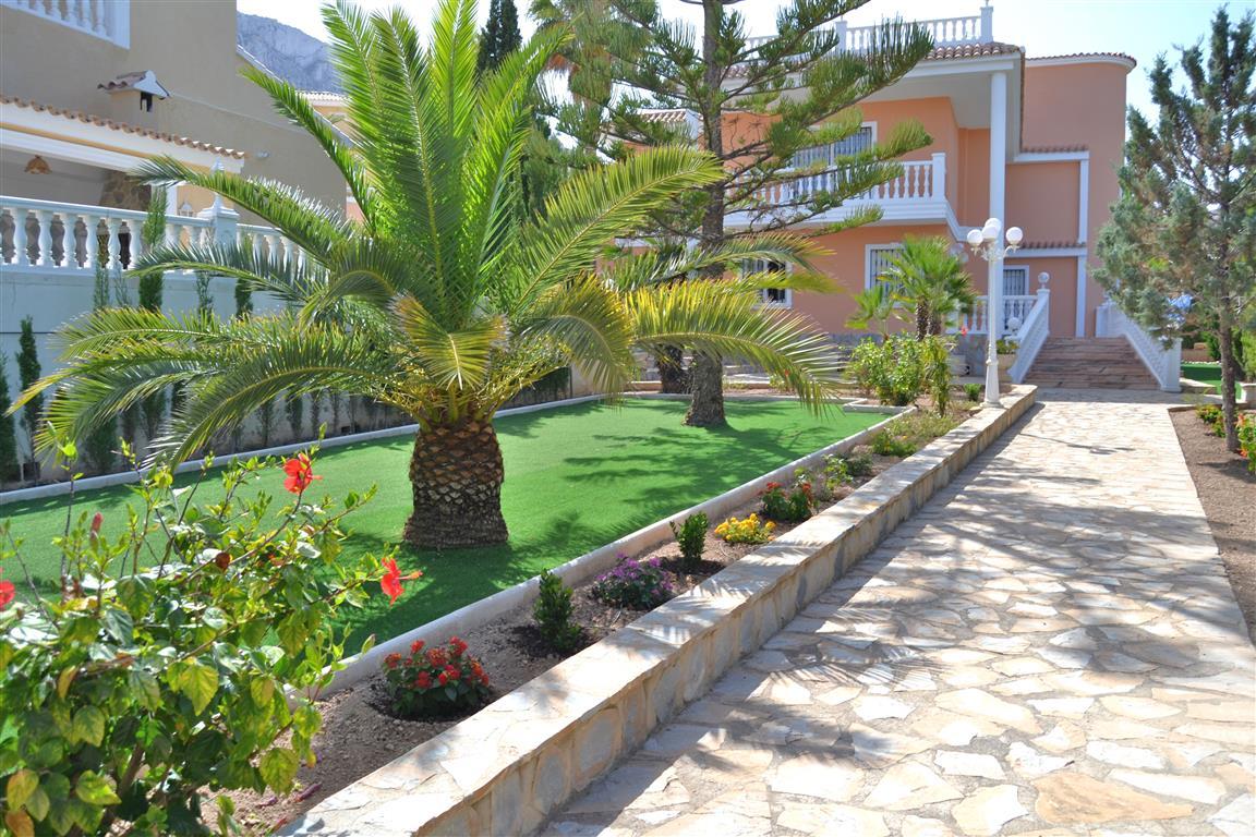 5 Bed, 4 Bath, HouseFor Sale, Calpe, Alicante