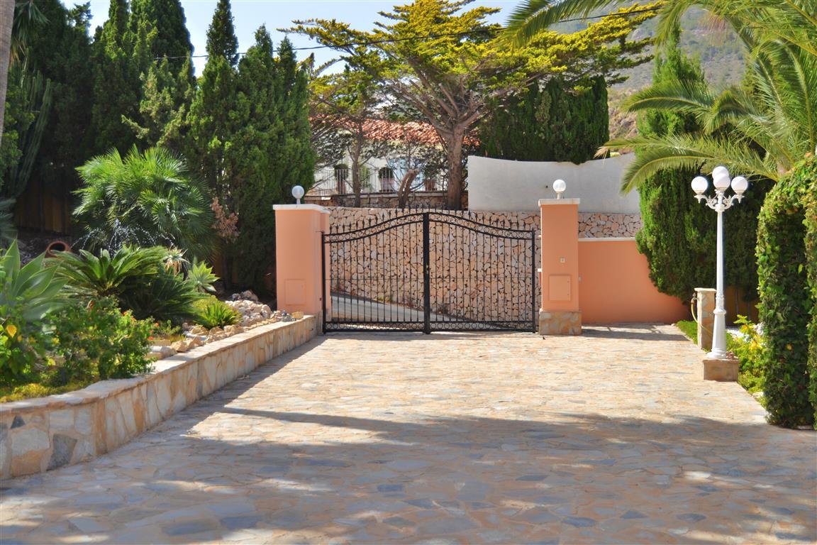 5 Bed, 4 Bath, HouseFor Sale, Calpe, Alicante