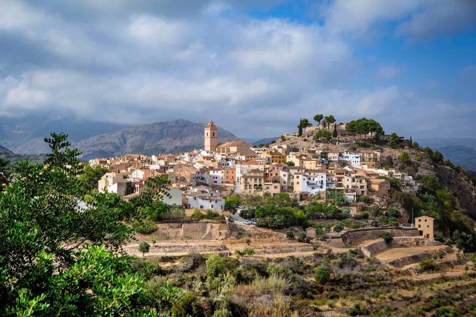 3 Bed, 2 Bath, HouseFor Sale, Polop, Alicante