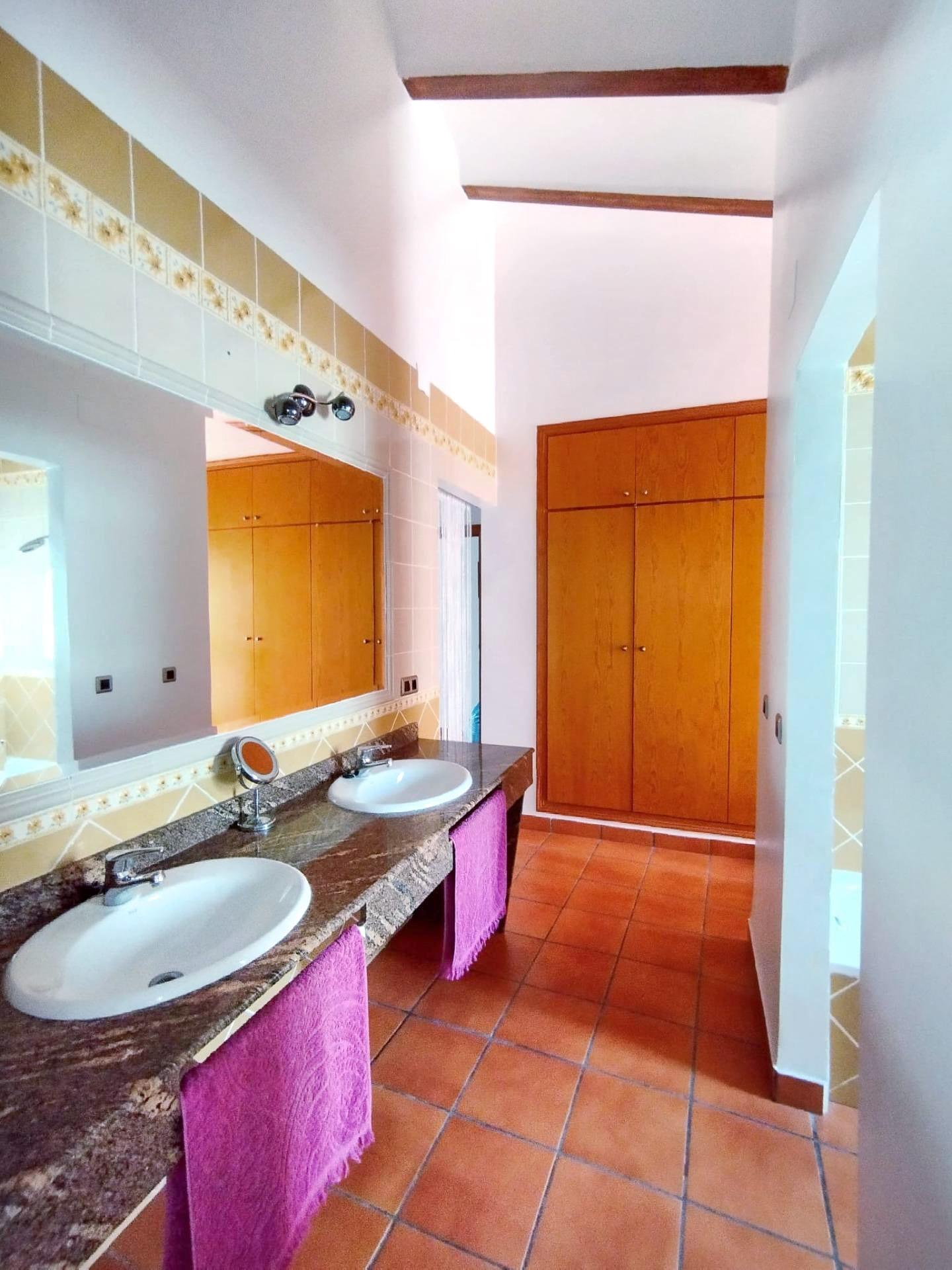 4 Bed, 3 Bath, HouseFor Sale, Alfas del Pi, Alicante