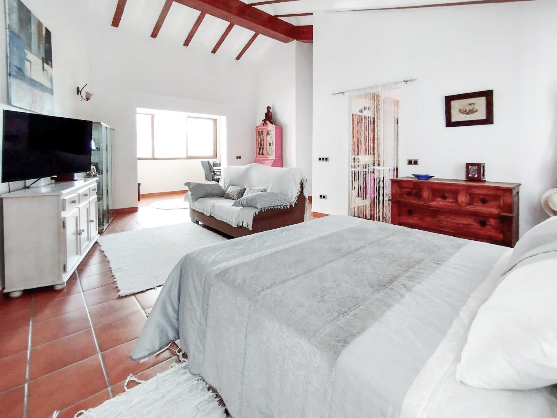 4 Bed, 3 Bath, HouseFor Sale, Alfas del Pi, Alicante