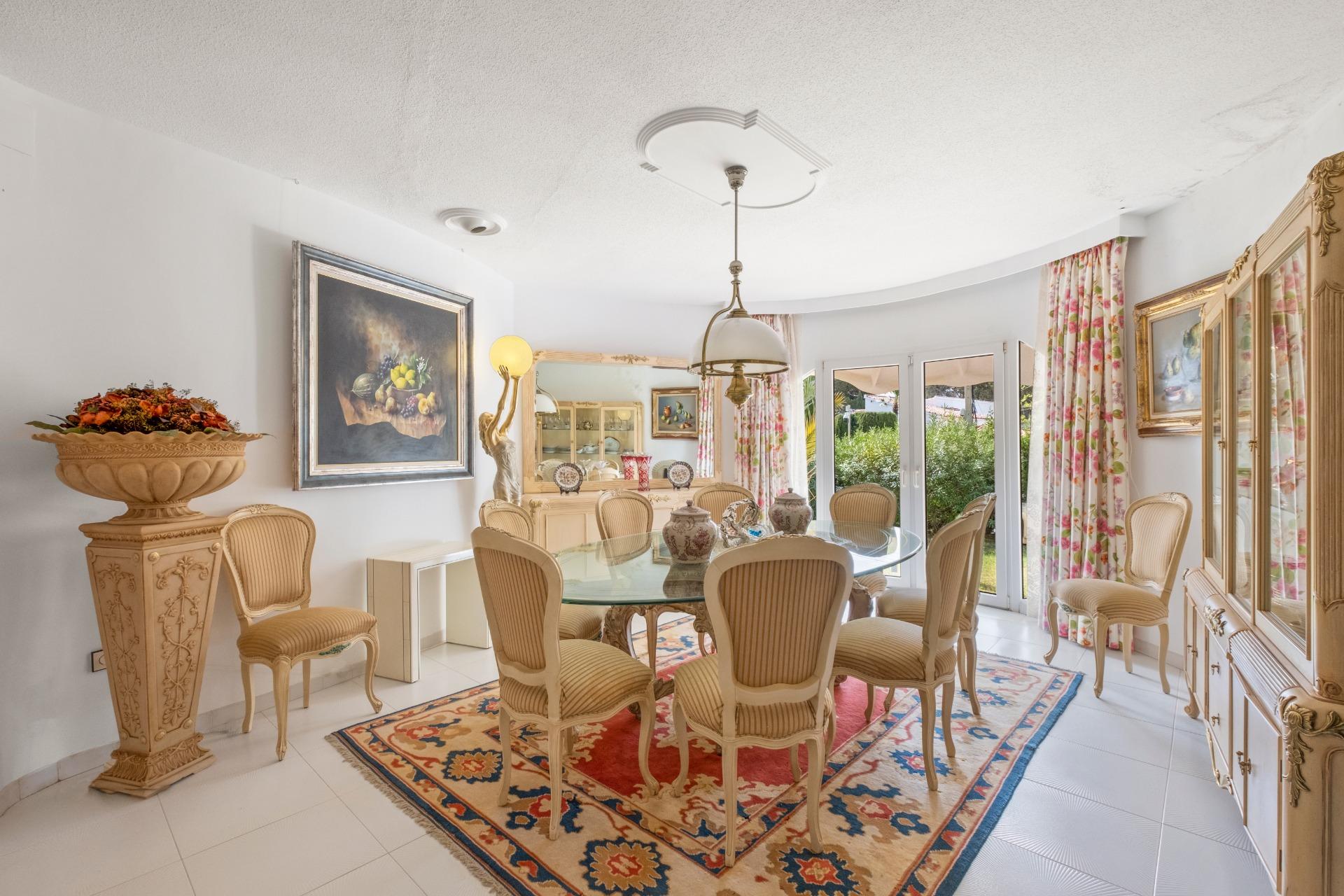 5 Bed, 4 Bath, HouseFor Sale, Altea, Alicante