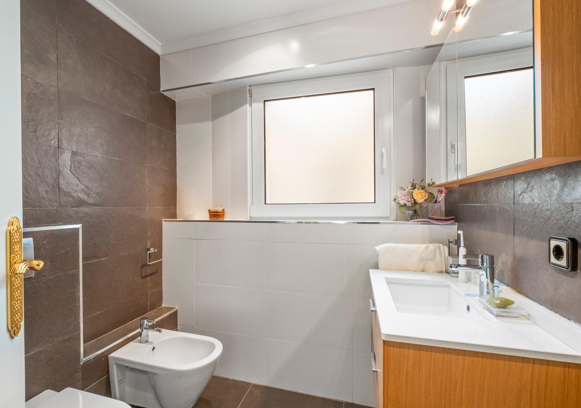 5 Bed, 4 Bath, HouseFor Sale, Altea, Alicante