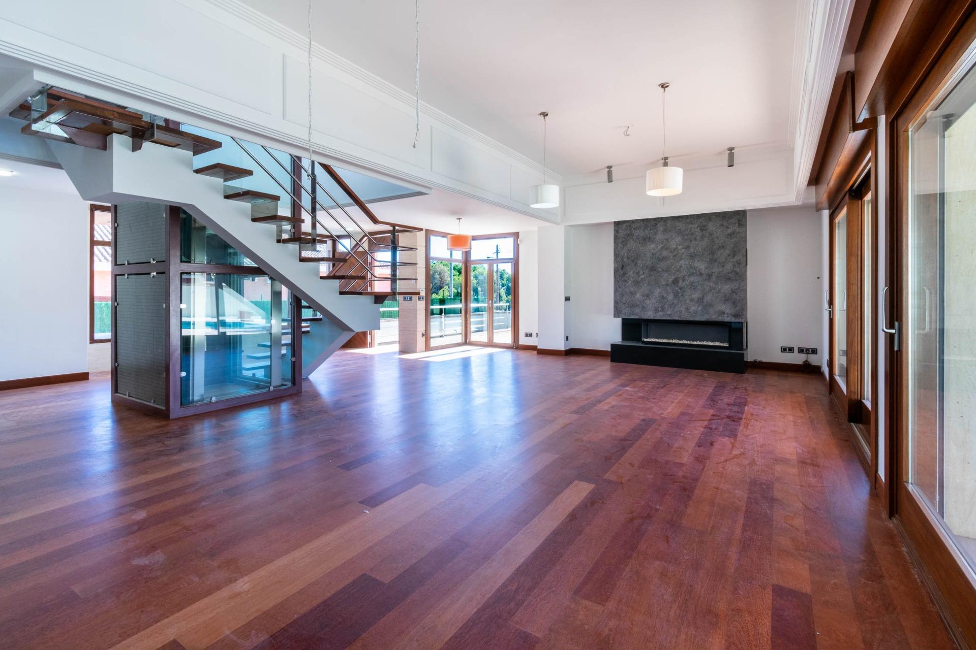 4 Bed, 2 Bath, HouseFor Sale, Alfas del Pi, Alicante