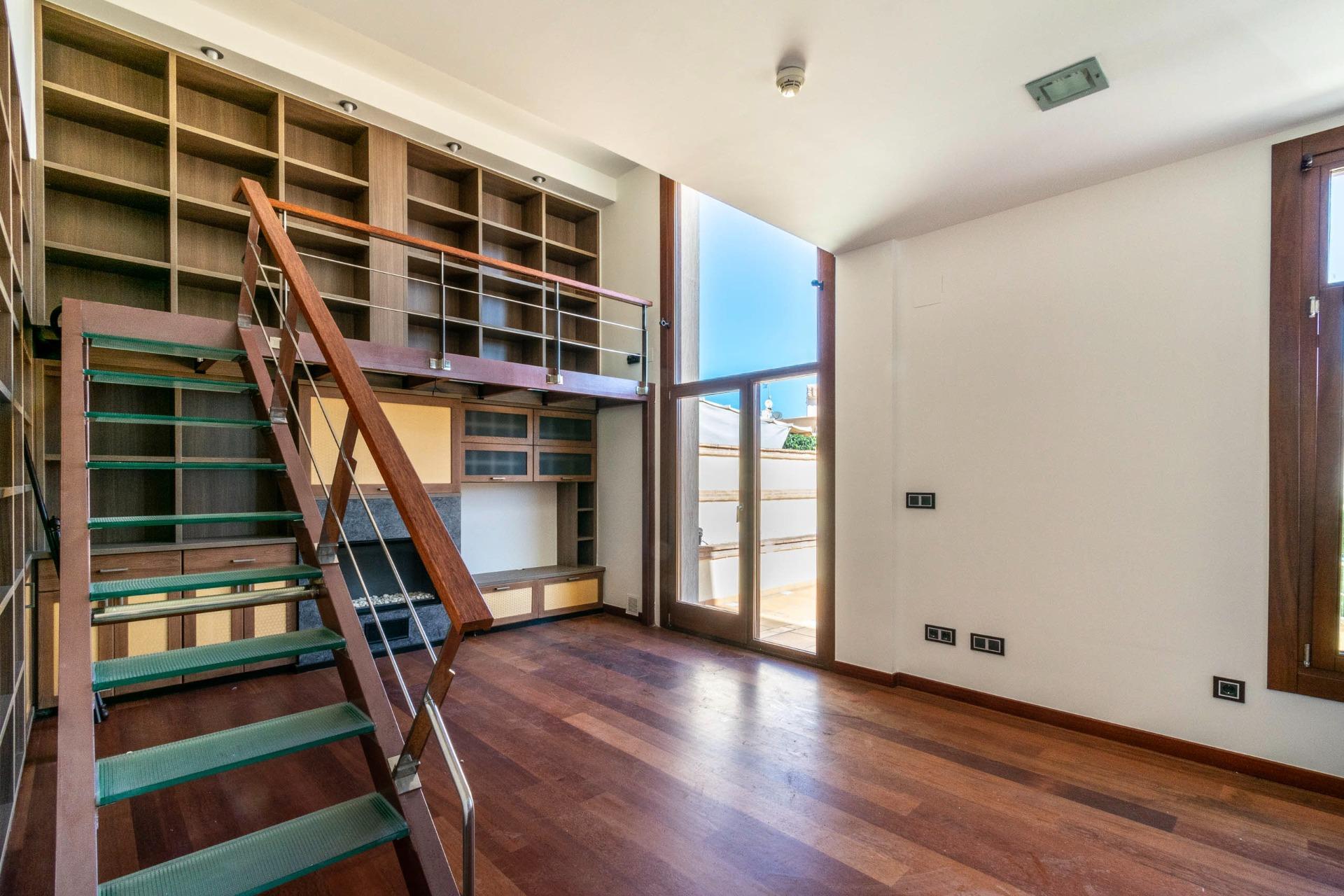 4 Bed, 2 Bath, HouseFor Sale, Alfas del Pi, Alicante