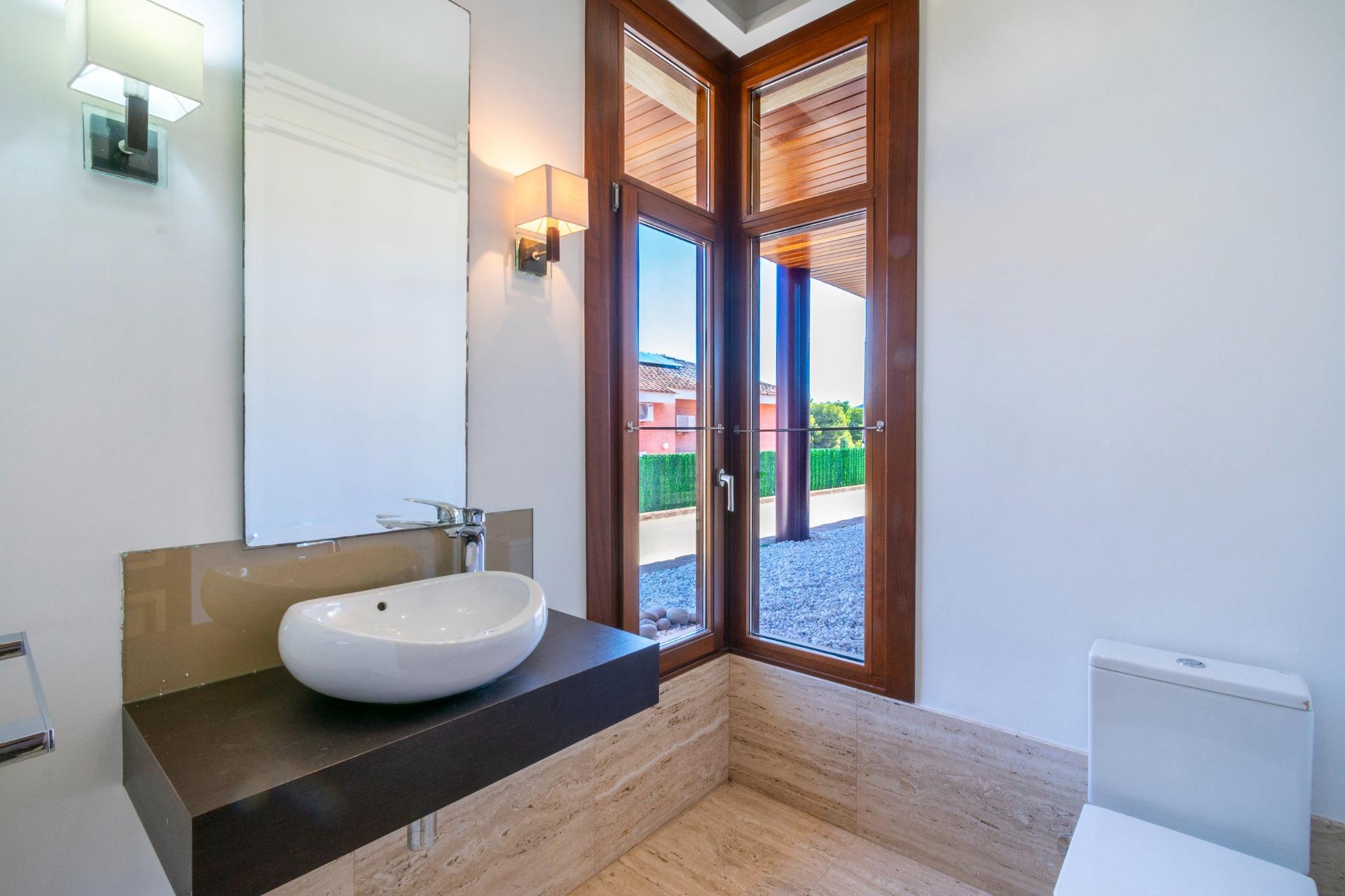 4 Bed, 2 Bath, HouseFor Sale, Alfas del Pi, Alicante