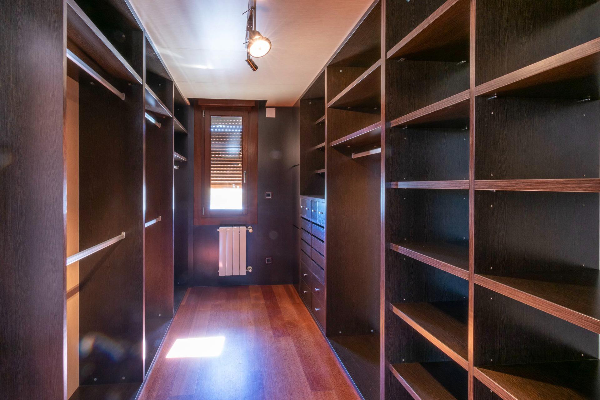 4 Bed, 2 Bath, HouseFor Sale, Alfas del Pi, Alicante