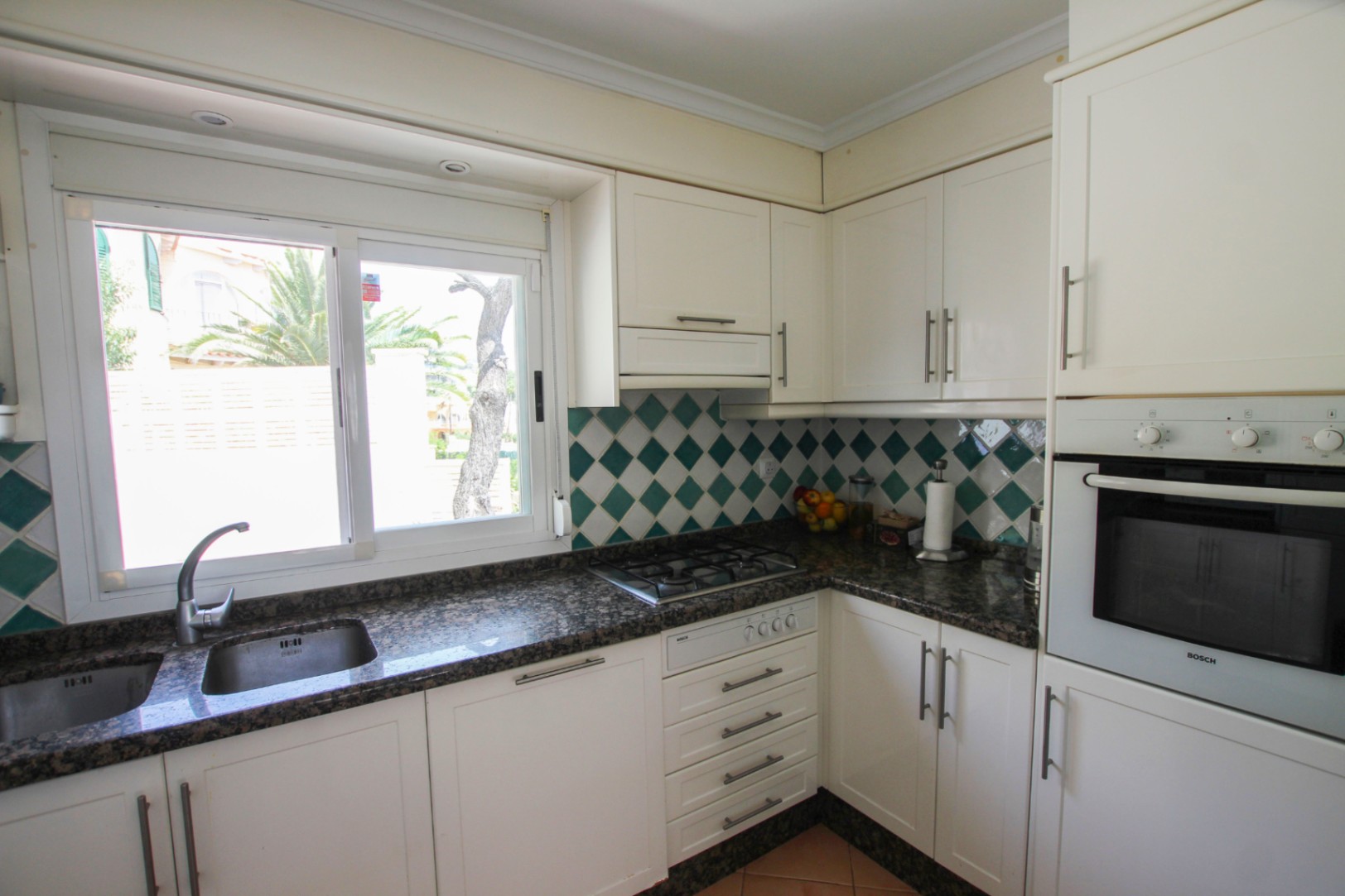 4 Bed, 2 Bath, HouseFor Sale, Calpe, Alicante