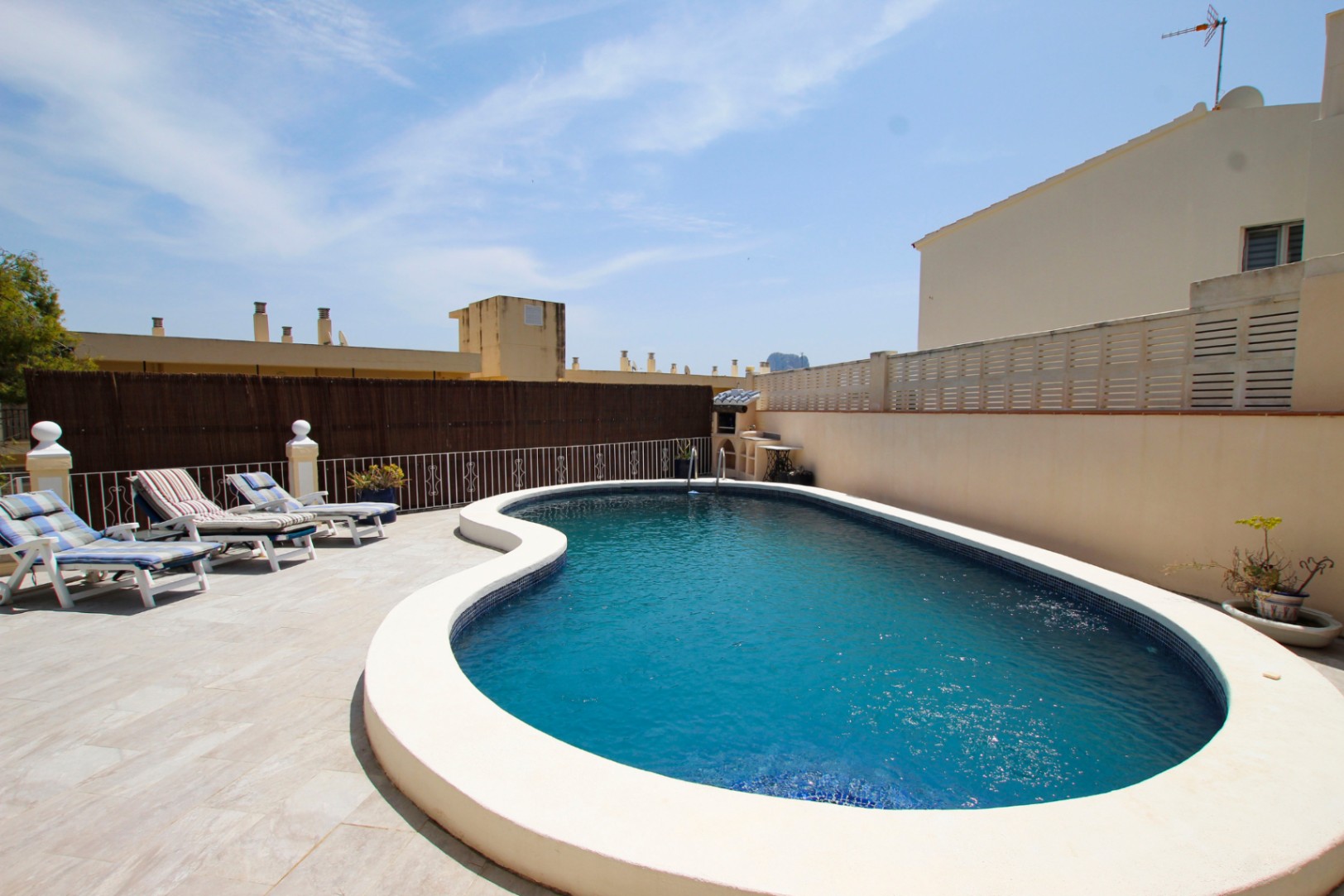 4 Bed, 2 Bath, HouseFor Sale, Calpe, Alicante