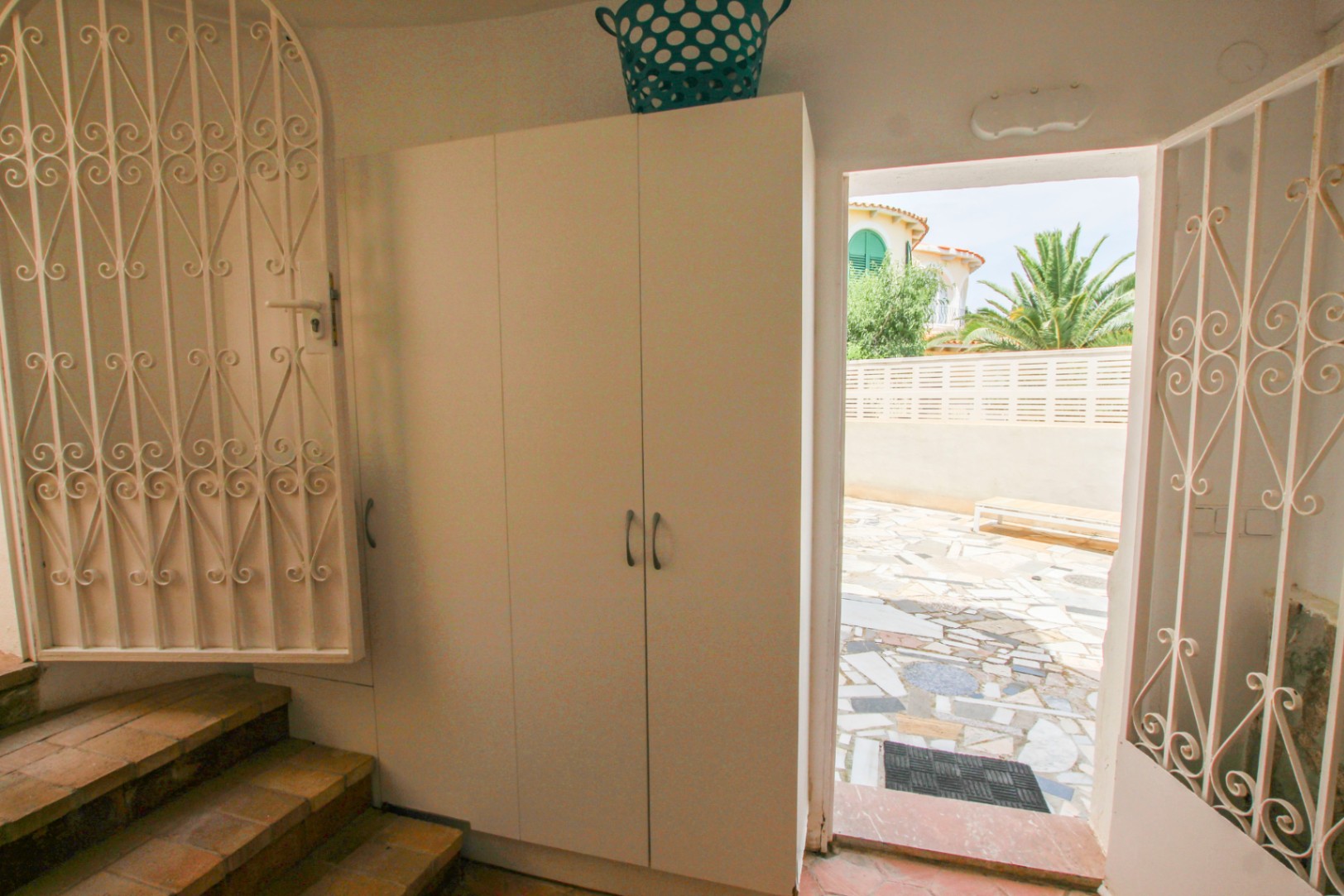 4 Bed, 2 Bath, HouseFor Sale, Calpe, Alicante