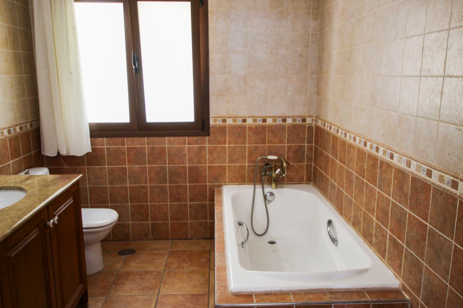 4 Bed, 2 Bath, HouseFor Sale, Altea, Alicante