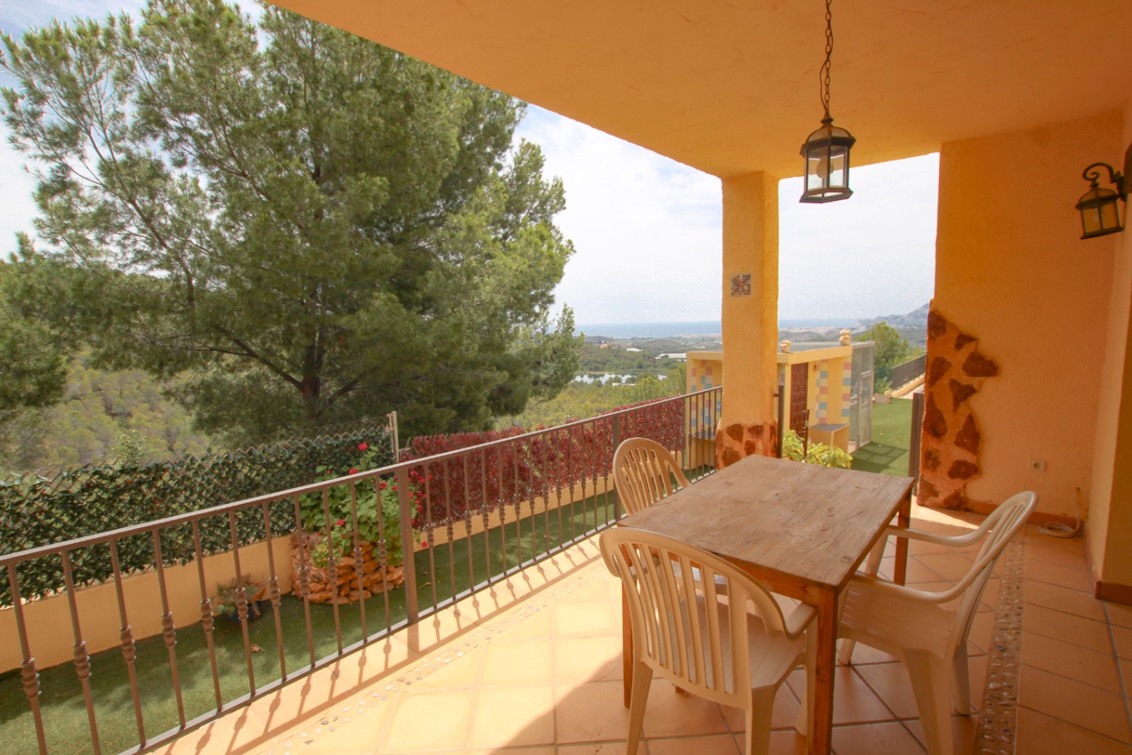 4 Bed, 2 Bath, HouseFor Sale, Altea, Alicante