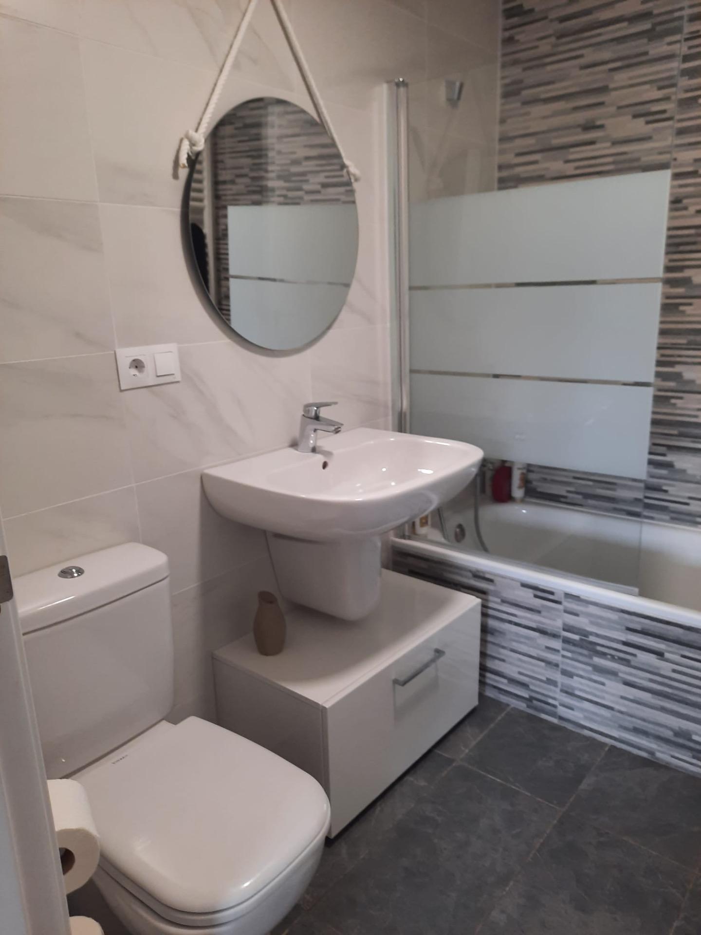 3 Bed, 2 Bath, ApartmentFor Sale, Alicante, Alicante