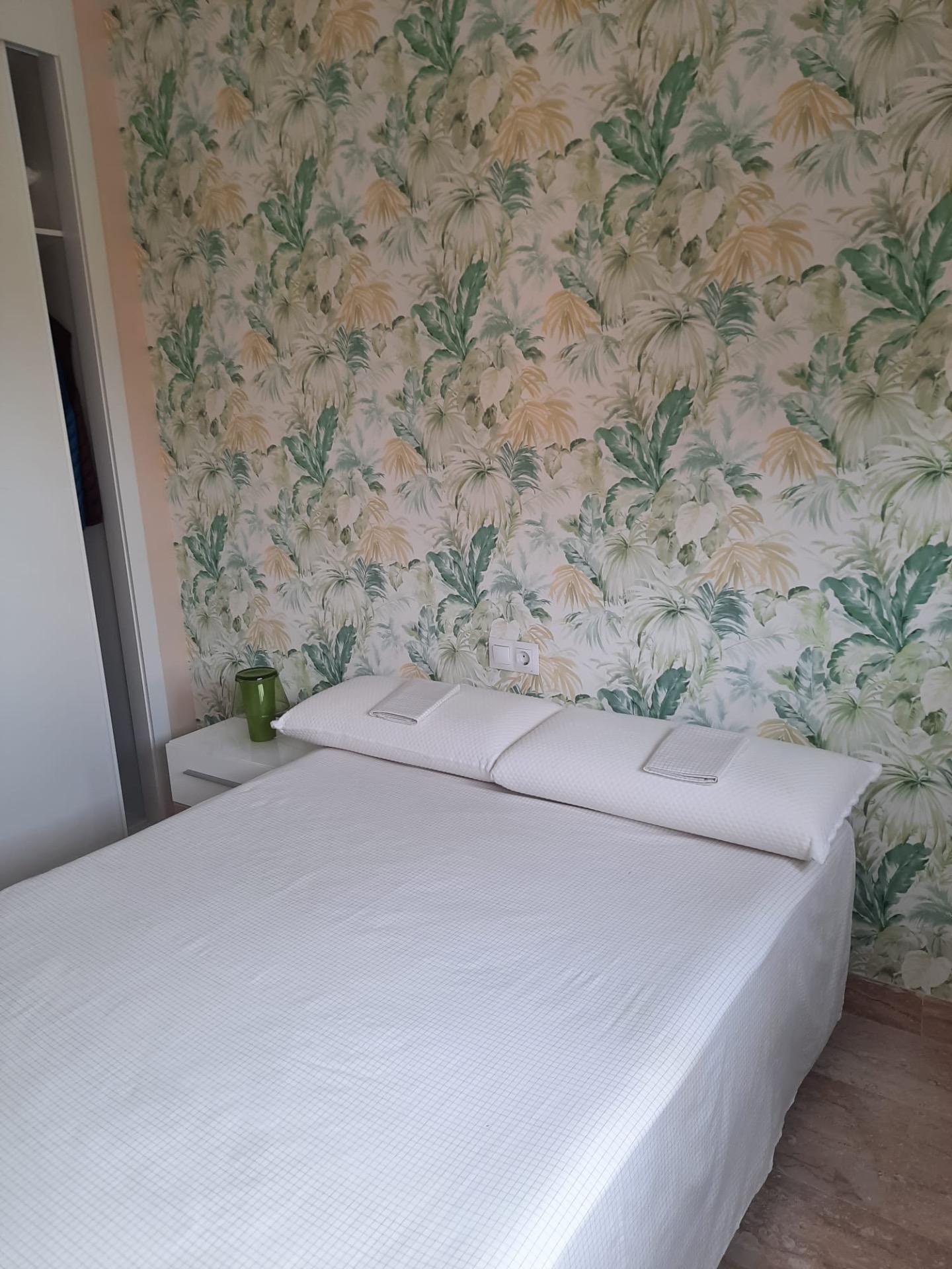 3 Bed, 2 Bath, ApartmentFor Sale, Alicante, Alicante