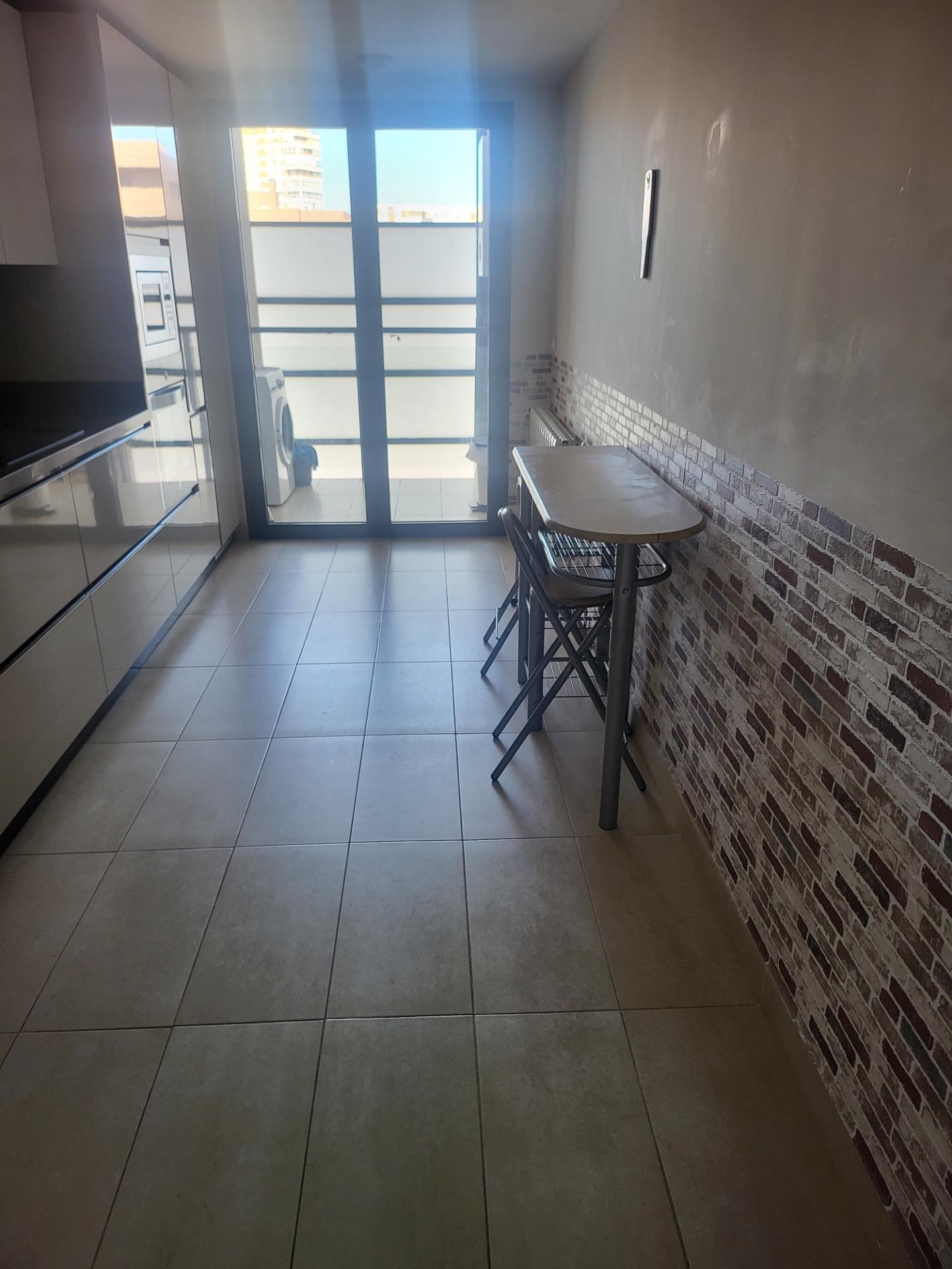 3 Bed, 2 Bath, ApartmentFor Sale, Alicante, Alicante
