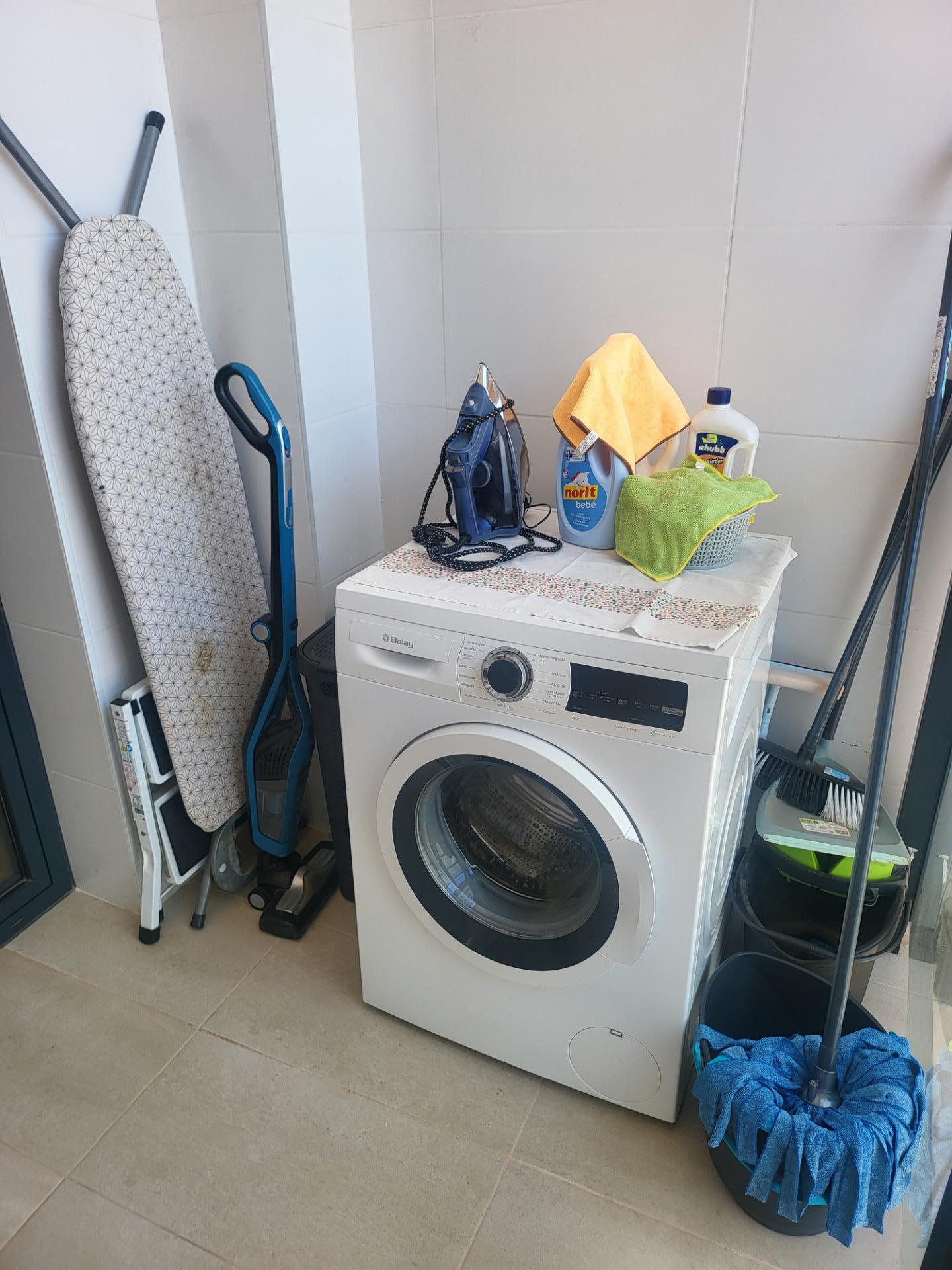 3 Bed, 2 Bath, ApartmentFor Sale, Alicante, Alicante