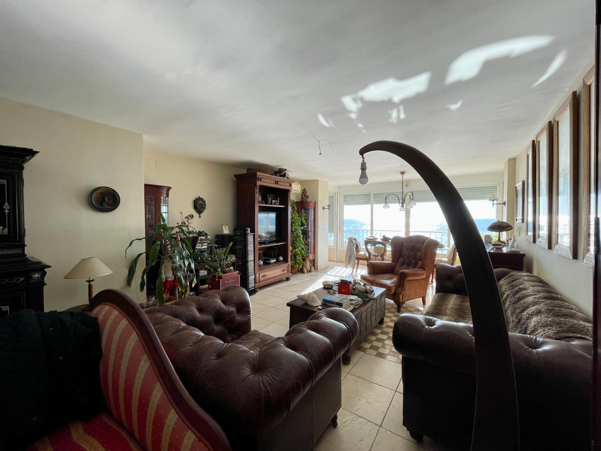 3 Bed, 2 Bath, ApartmentFor Sale, Alicante, Alicante