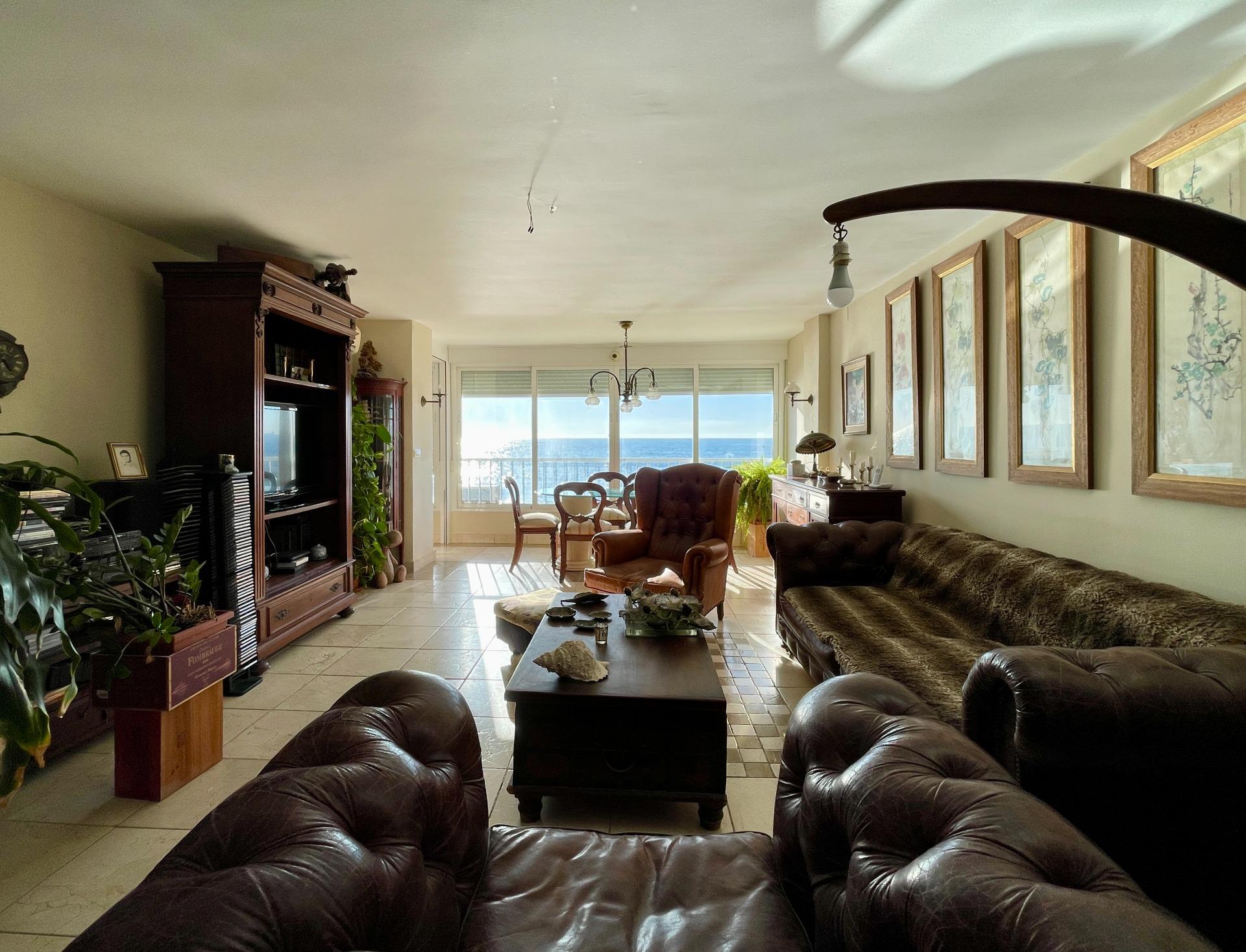 3 Bed, 2 Bath, ApartmentFor Sale, Alicante, Alicante