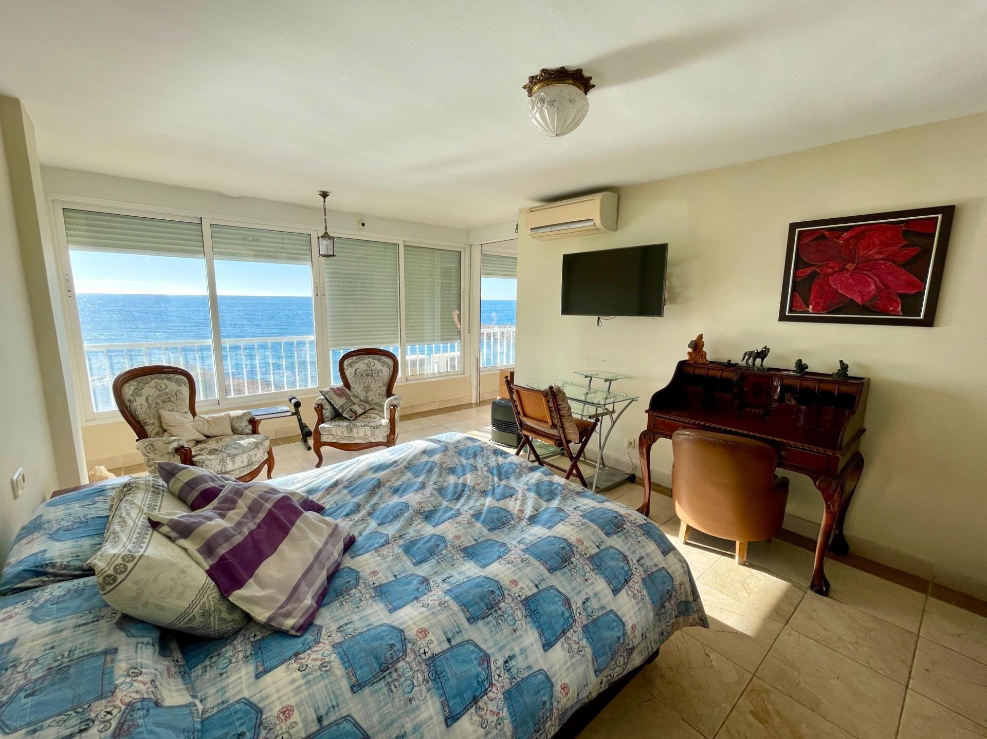 3 Bed, 2 Bath, ApartmentFor Sale, Alicante, Alicante