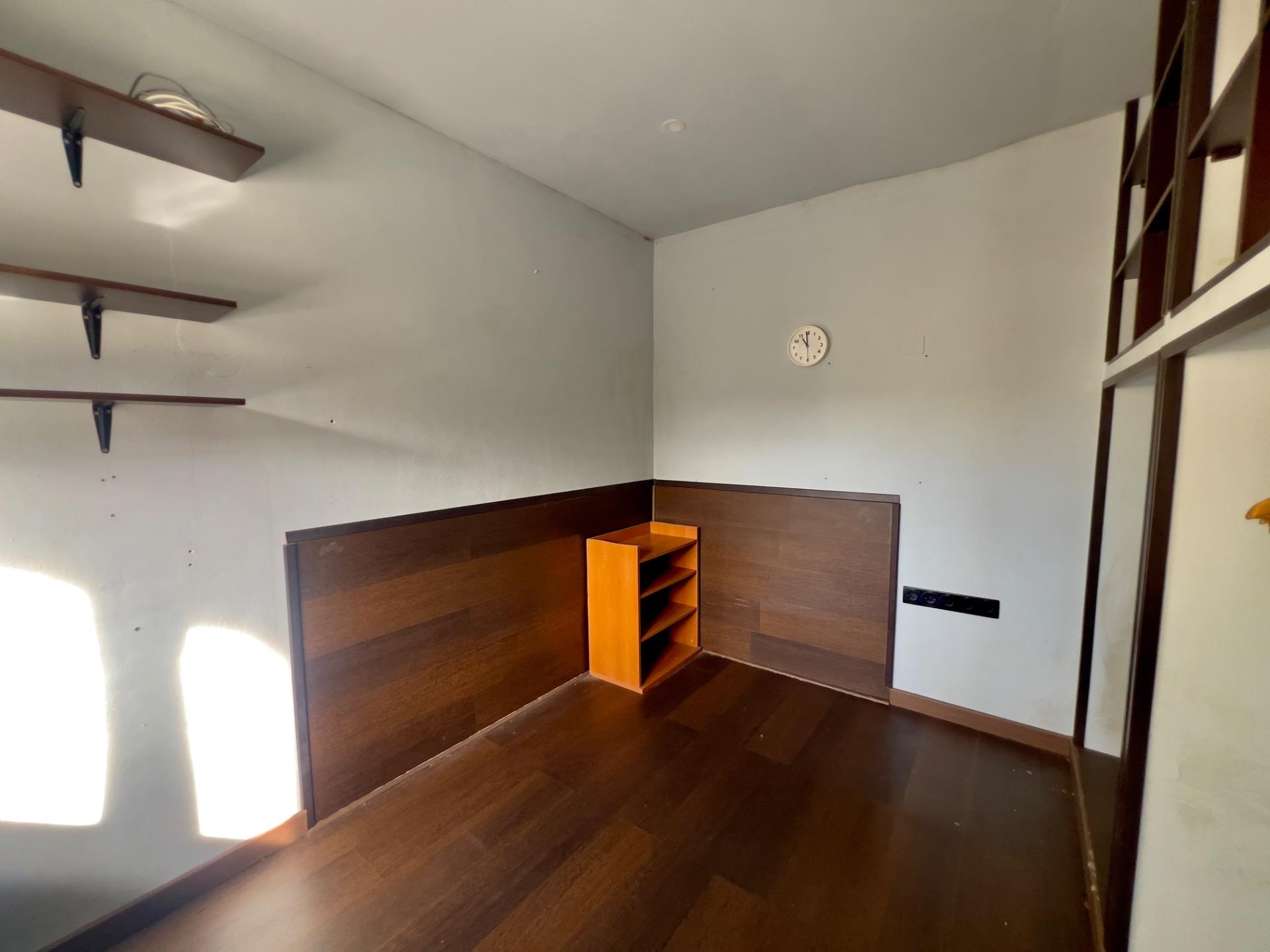 4 Bed, 1 Bath, HouseFor Sale, Torrevieja, Alicante