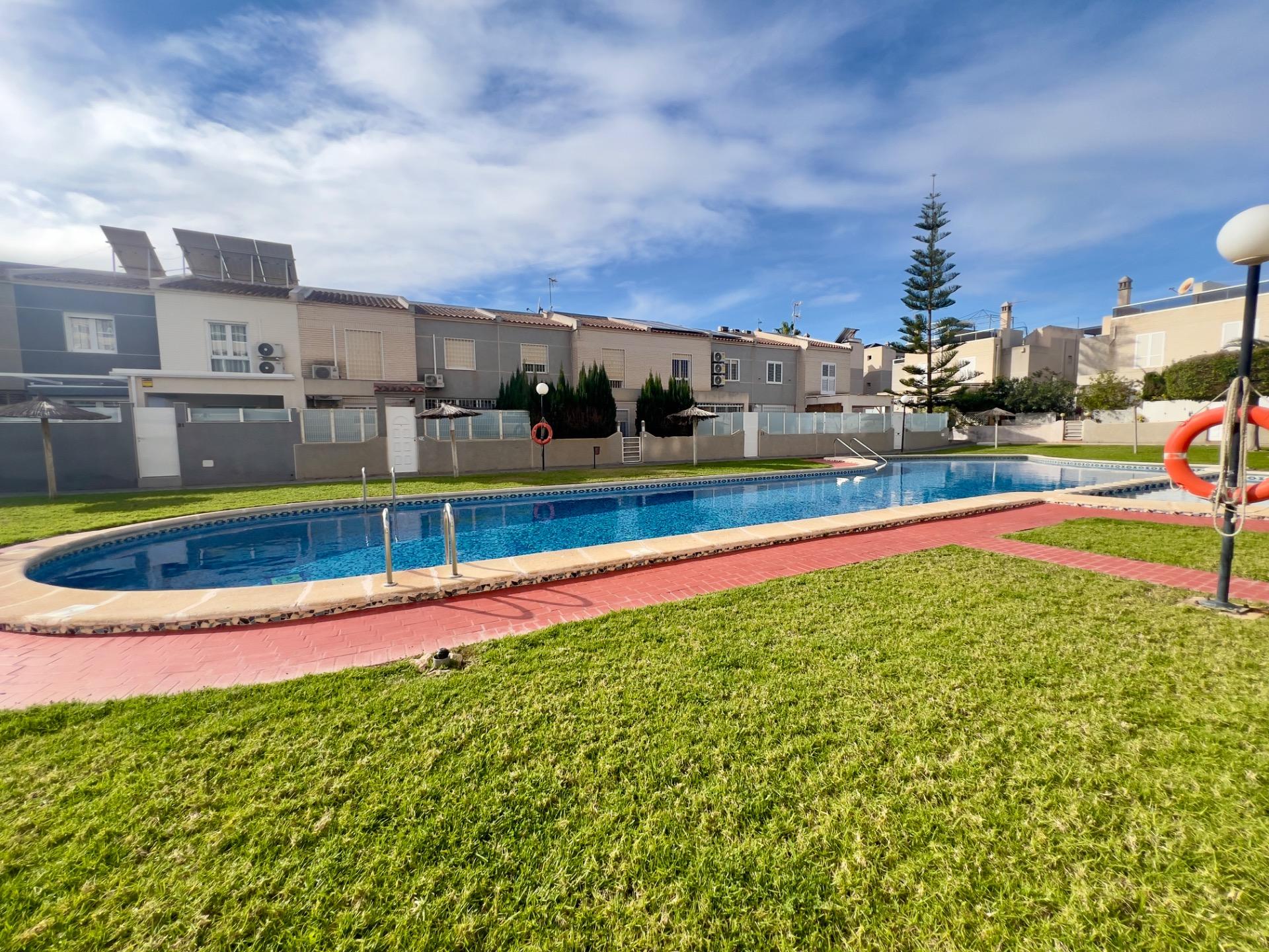 4 Bed, 1 Bath, HouseFor Sale, Torrevieja, Alicante