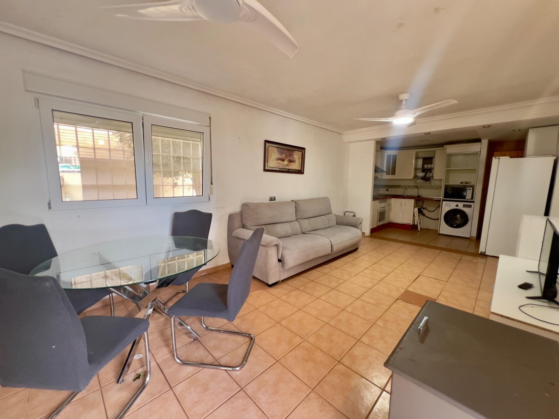 4 Bed, 1 Bath, HouseFor Sale, Torrevieja, Alicante