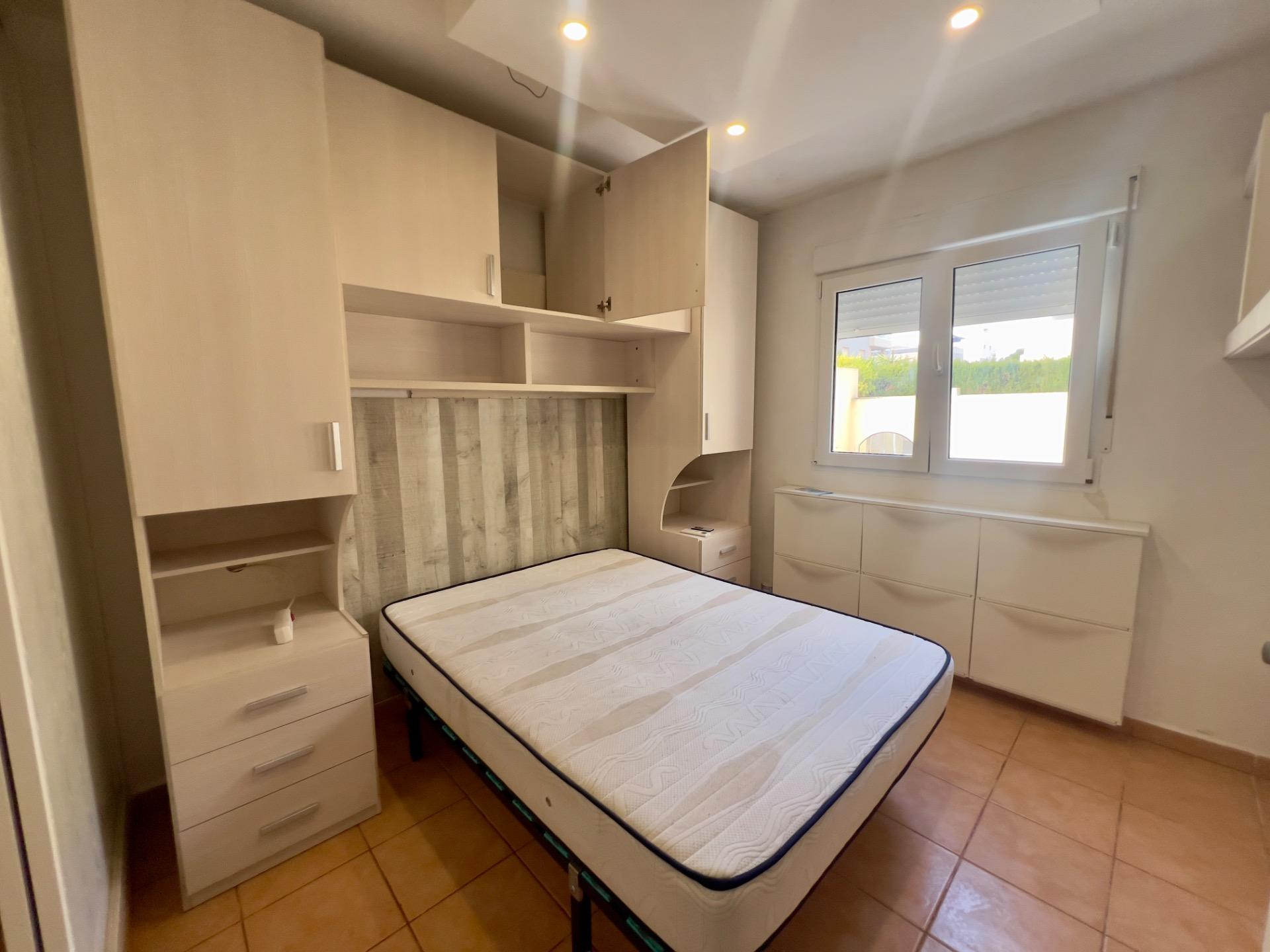 4 Bed, 1 Bath, HouseFor Sale, Torrevieja, Alicante